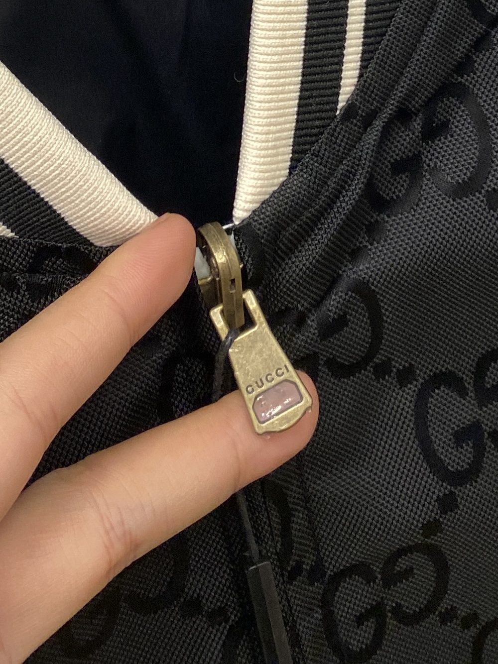 古奇、2025新品双面穿夹克外套，时尚帅气，简约百搭款，顶级数码定位定织字母logo，定制原版面料，不仅