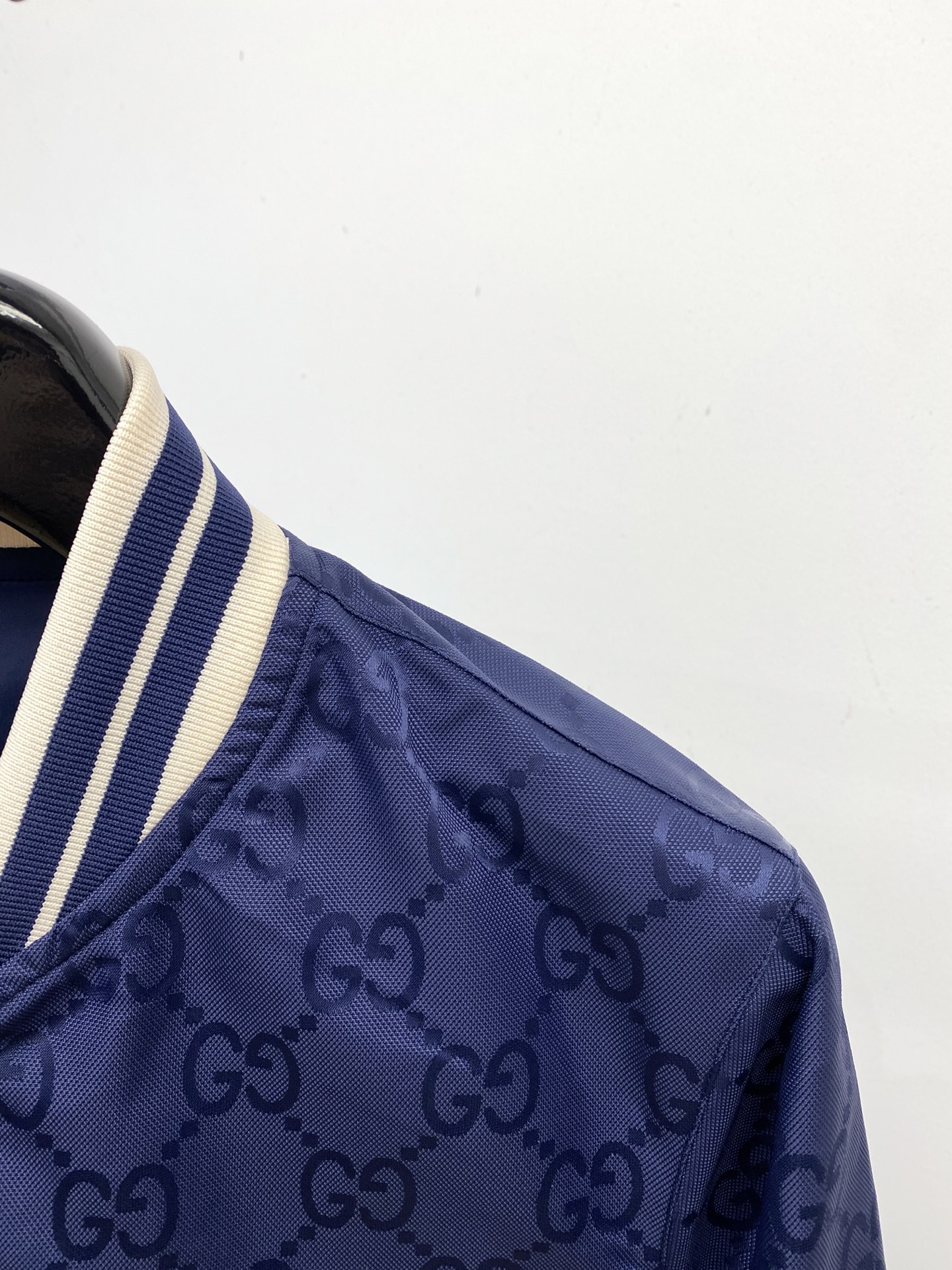 古奇、2025新品双面穿夹克外套，时尚帅气，简约百搭款，顶级数码定位定织字母logo，定制原版面料，不仅