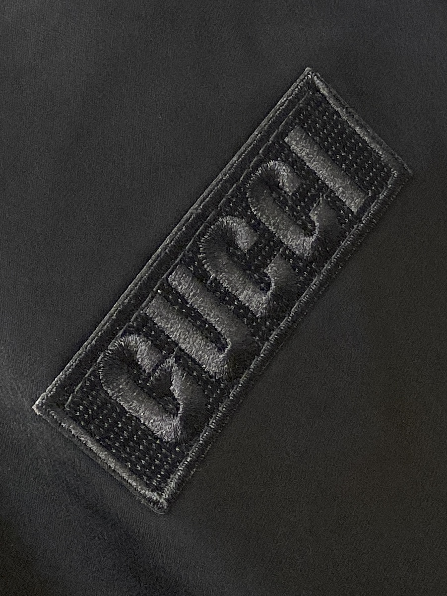 古奇、2025新品双面穿夹克外套，时尚帅气，简约百搭款，顶级数码定位定织字母logo，定制原版面料，不仅