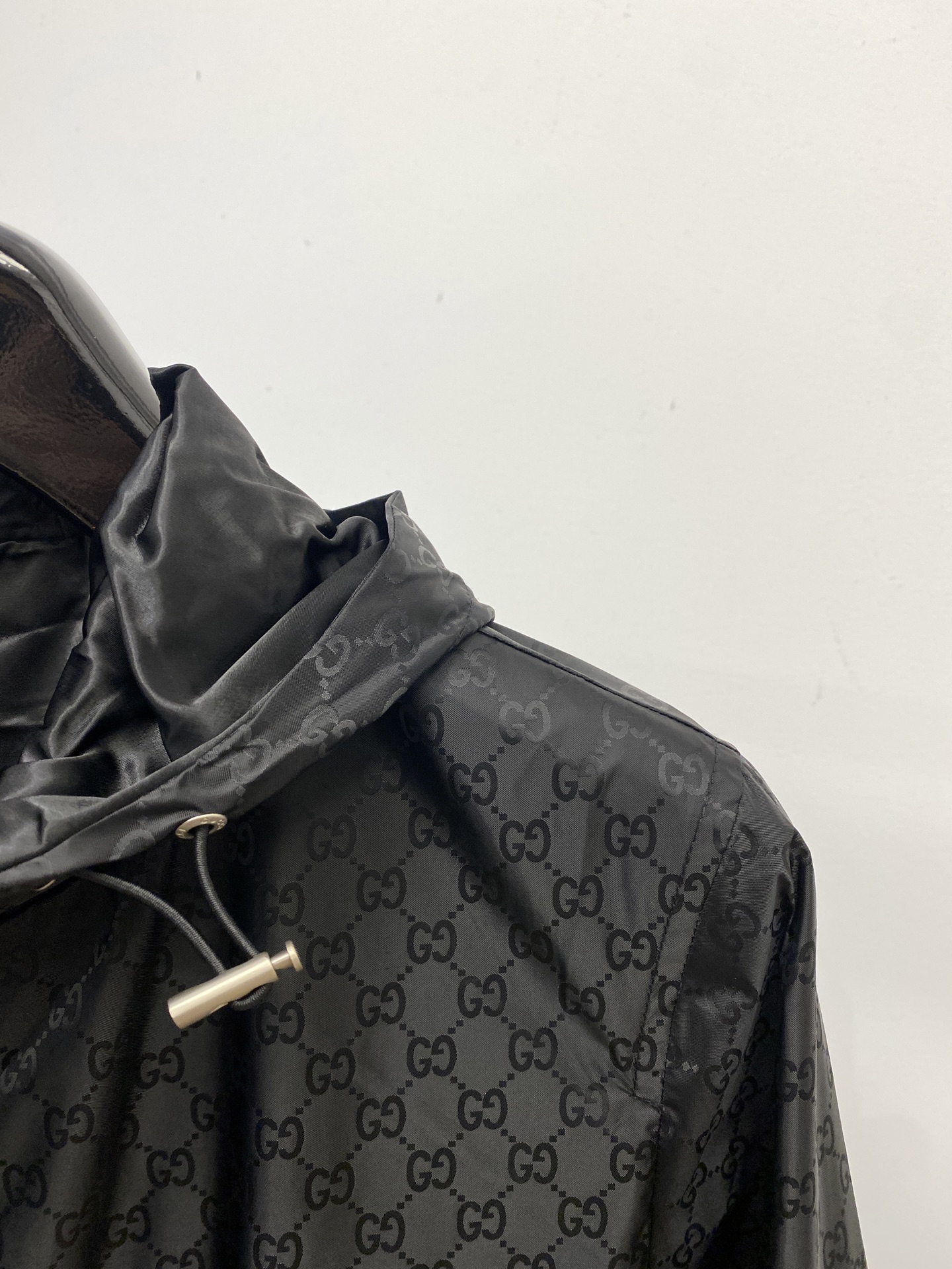 古奇、2025新品双面穿夹克外套，时尚帅气，简约百搭款，顶级数码定位定织字母logo，定制原版面料，不仅