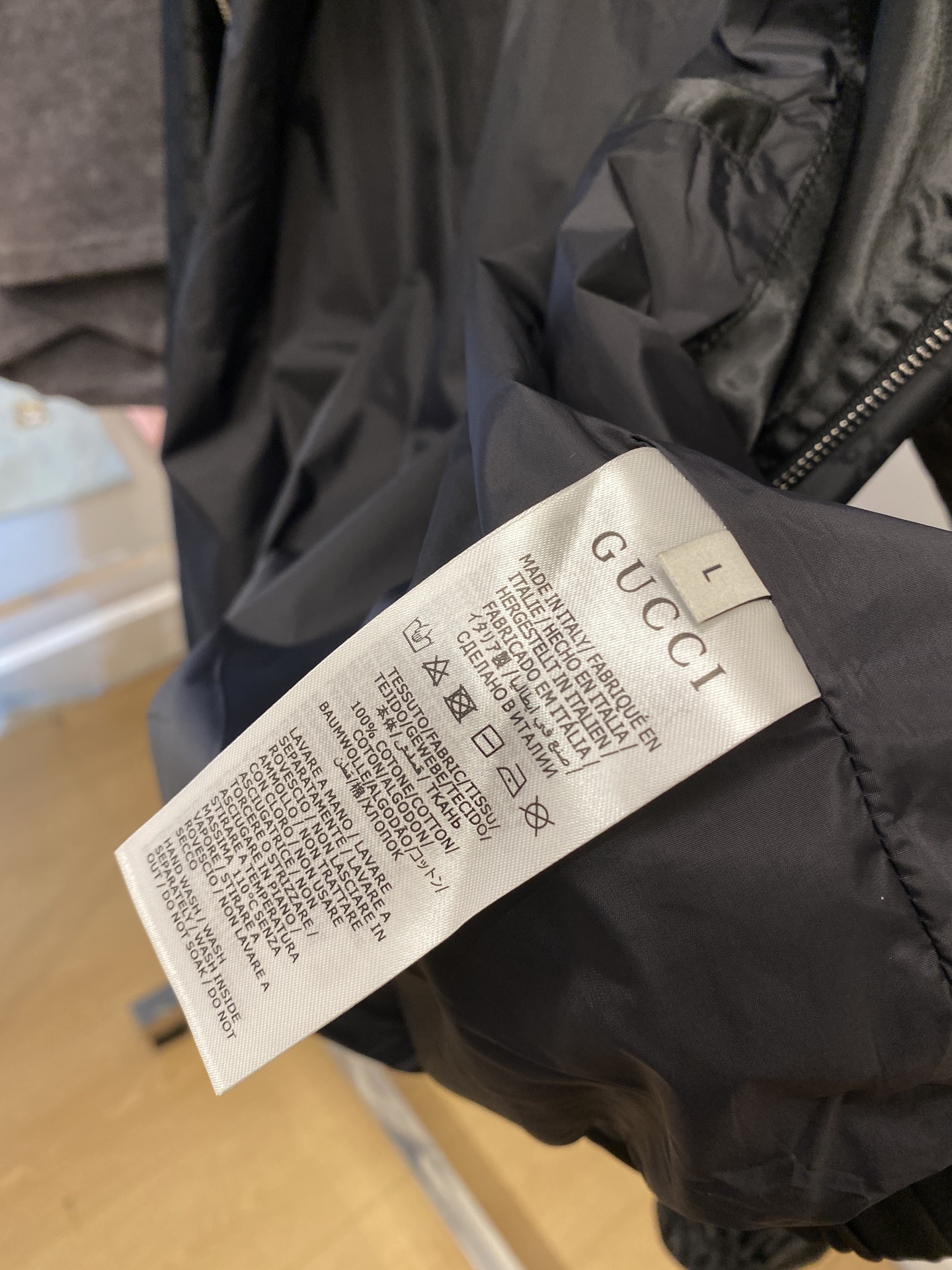 古奇、2025新品夹克外套，时尚帅气，简约百搭款，原版五金辅料logo，定制原版面料，不仅挺括，保持潮流