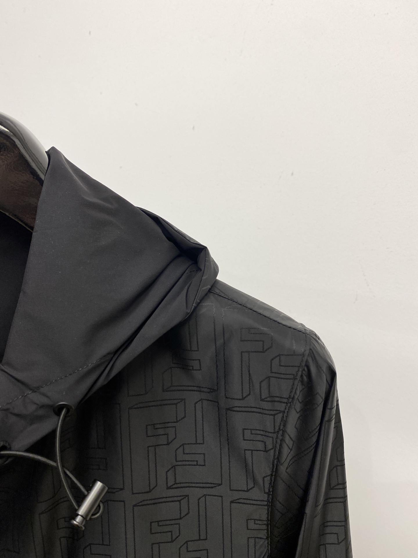 芬迪、2025新品双面穿夹克外套，时尚帅气，简约百搭款，顶级数码定位定织字母logo，定制原版面料，不仅
