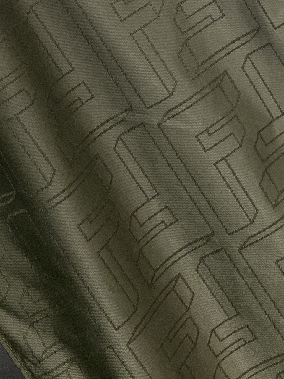 芬迪、2025新品双面穿夹克外套，时尚帅气，简约百搭款，顶级数码定位定织字母logo，定制原版面料，不仅