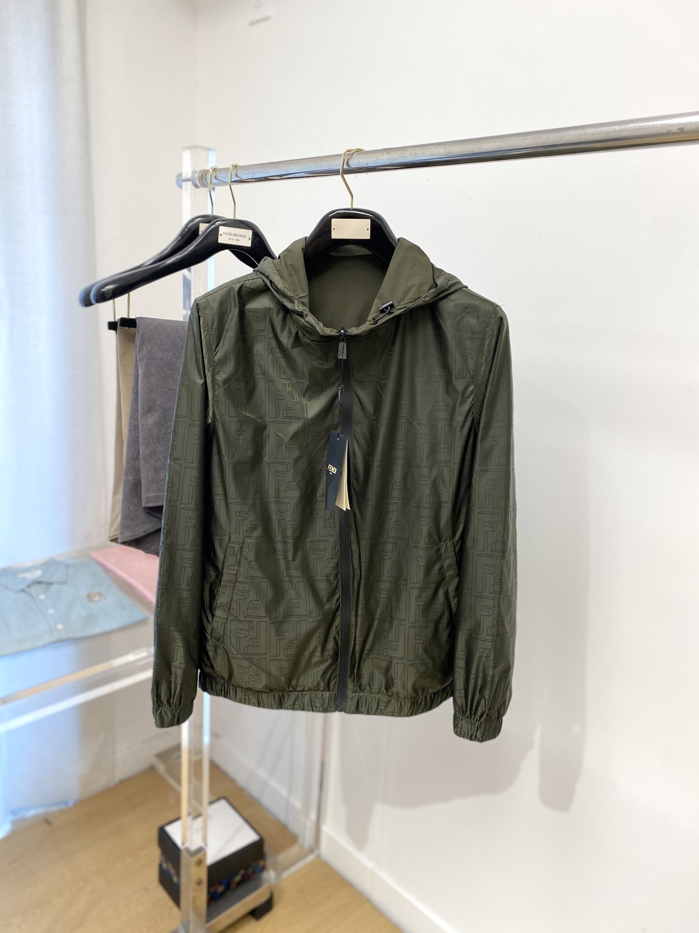 芬迪、2025新品双面穿夹克外套，时尚帅气，简约百搭款，顶级数码定位定织字母logo，定制原版面料，不仅