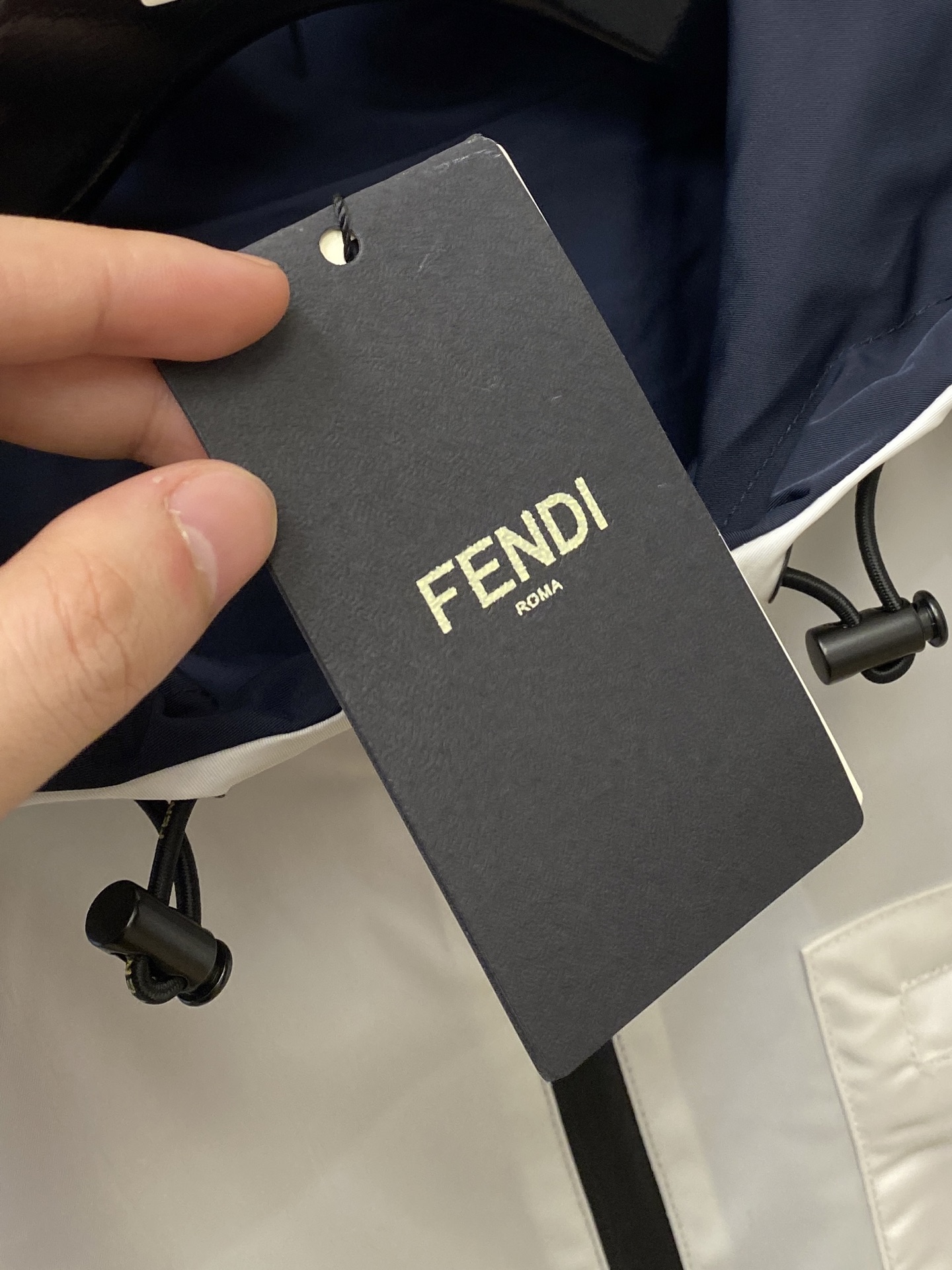 芬迪、2025新品双面穿夹克外套，时尚帅气，简约百搭款，胸前顶级印花字母logo，定制原版面料，不仅挺括