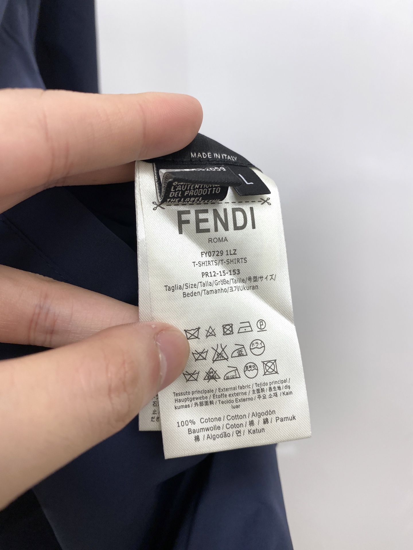 芬迪、2025新品双面穿夹克外套，时尚帅气，简约百搭款，胸前顶级印花字母logo，定制原版面料，不仅挺括