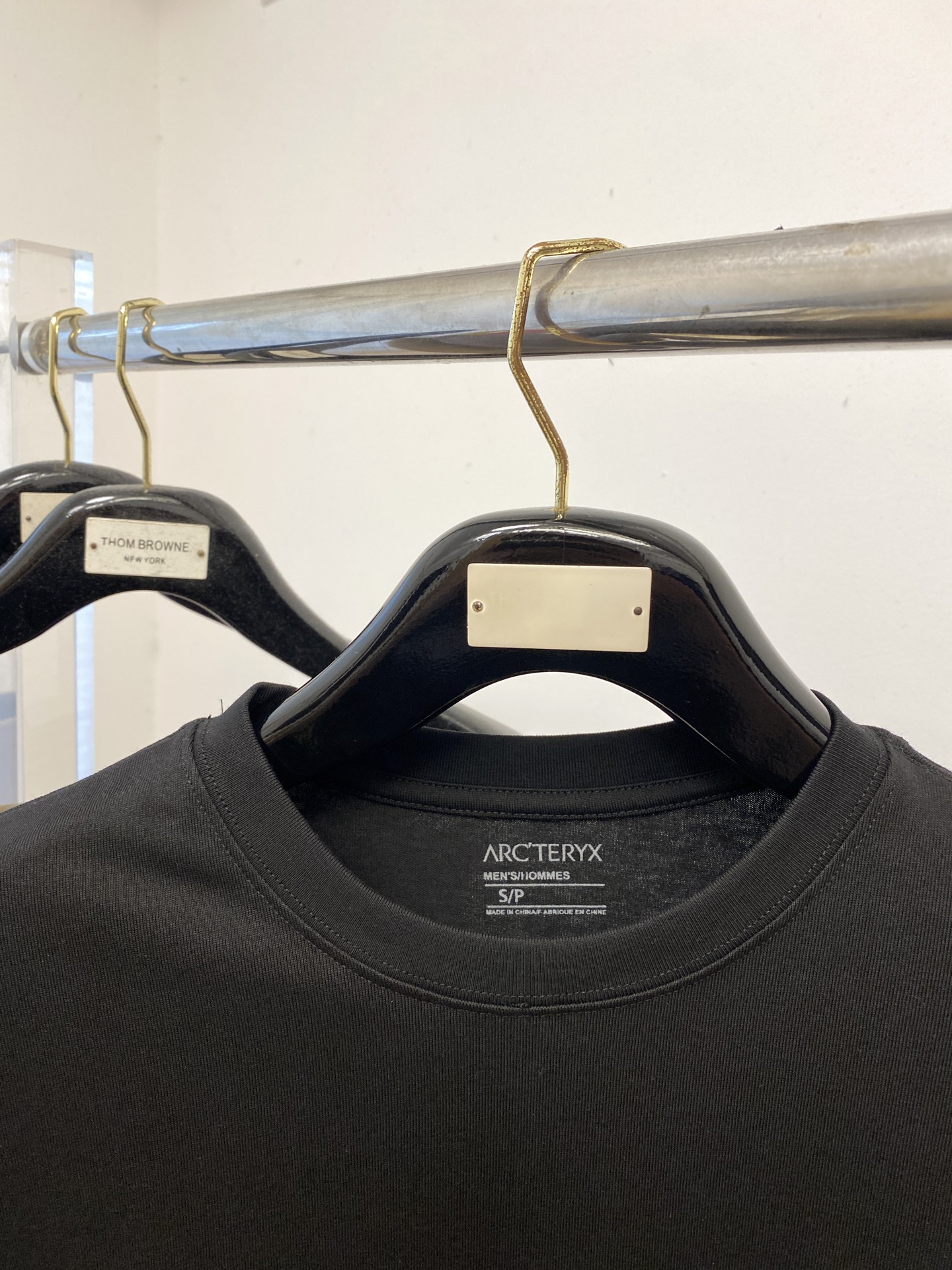 始祖鸟、2025新品长袖卫衣，帅气时尚，简约百搭款。胸前顶级印花图案logo，面料棉 不仅挺括，保持潮流