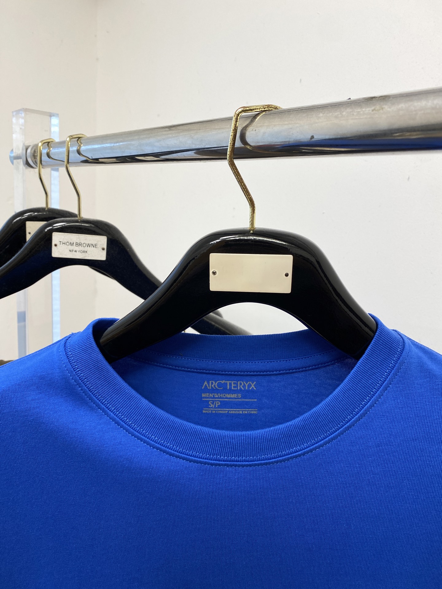 始祖鸟、2025新品长袖卫衣，帅气时尚，简约百搭款。胸前顶级印花图案logo，面料棉 不仅挺括，保持潮流