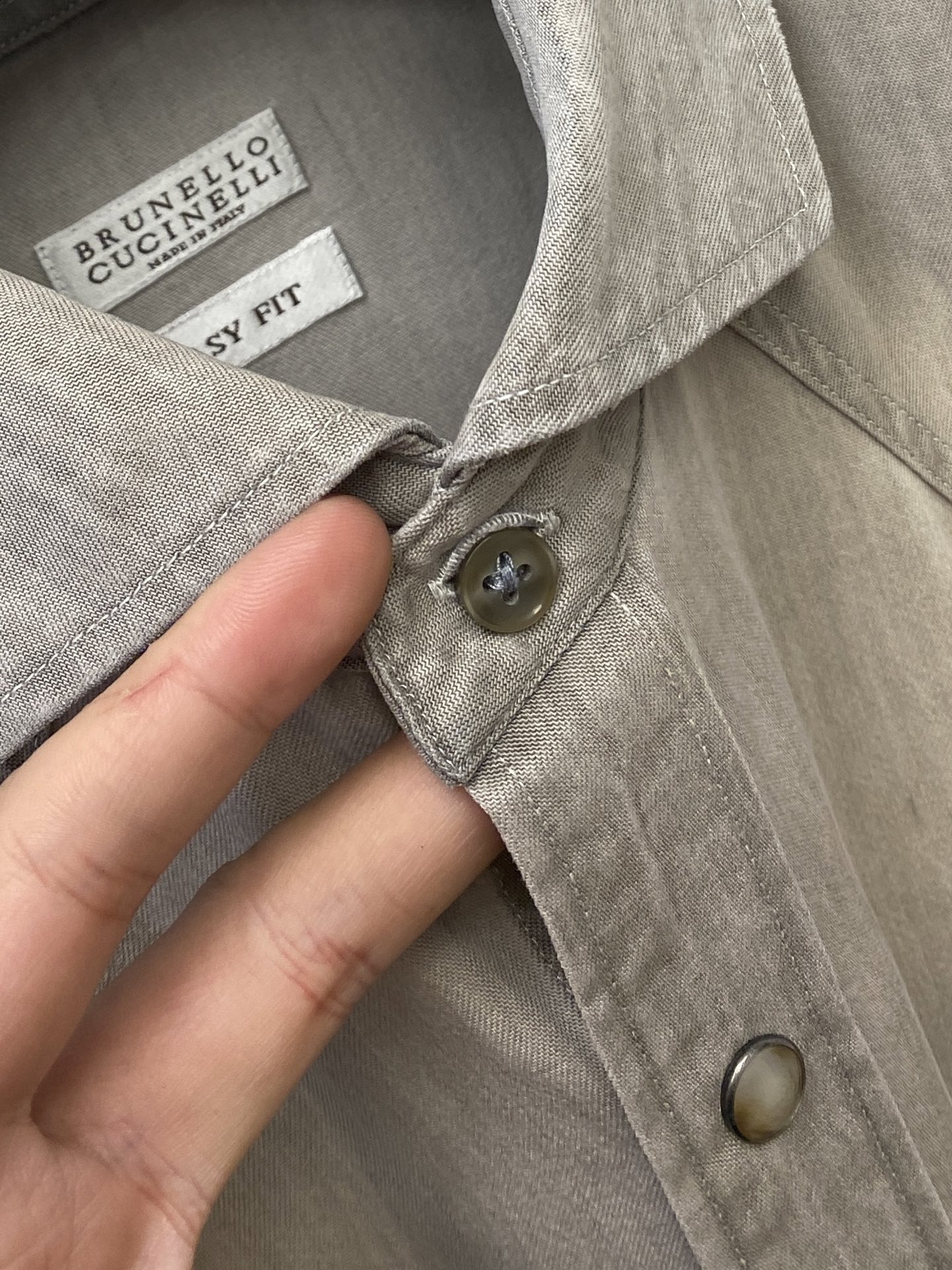 Brunello Cucinelli、2025新品衬衫，时尚帅气，简约百搭款，定制原版面料，不仅挺括，保