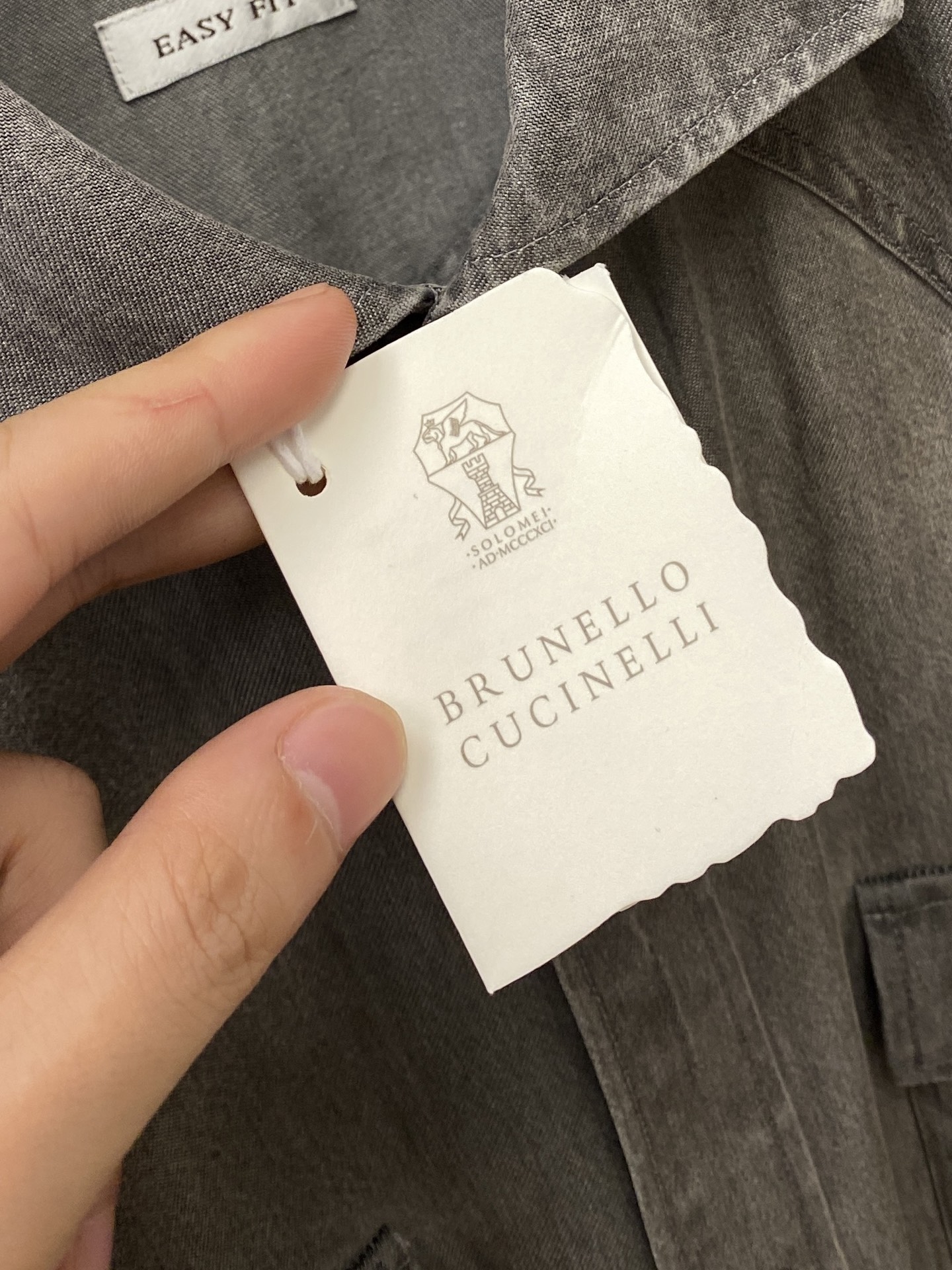 Brunello Cucinelli、2025新品衬衫，时尚帅气，简约百搭款，定制原版面料，不仅挺括，保