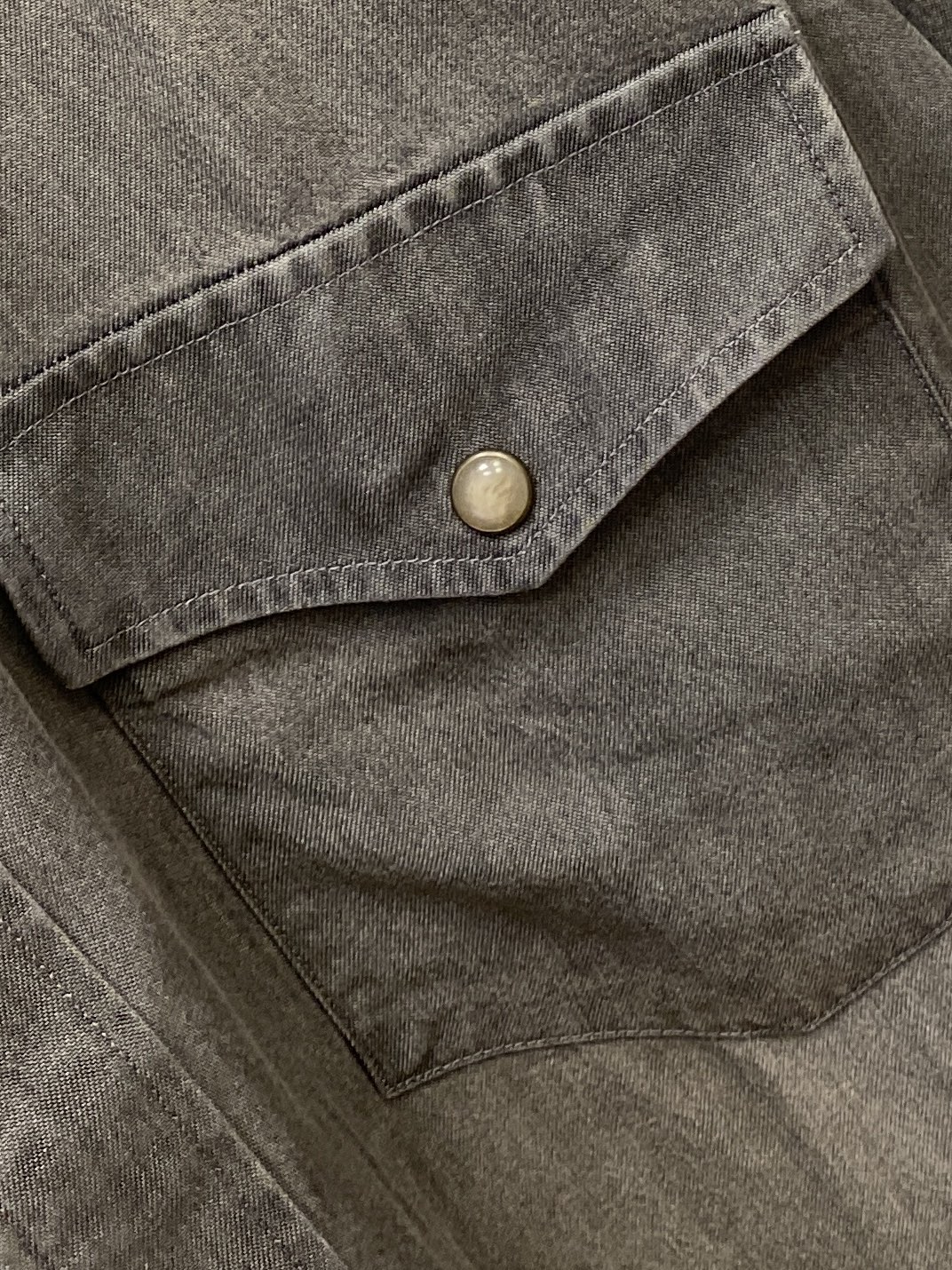 Brunello Cucinelli、2025新品衬衫，时尚帅气，简约百搭款，定制原版面料，不仅挺括，保