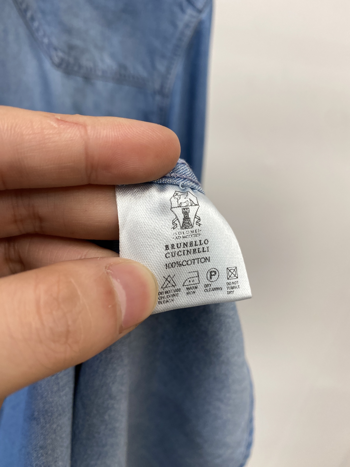 Brunello Cucinelli、2025新品衬衫，时尚帅气，简约百搭款，定制原版面料，不仅挺括，保