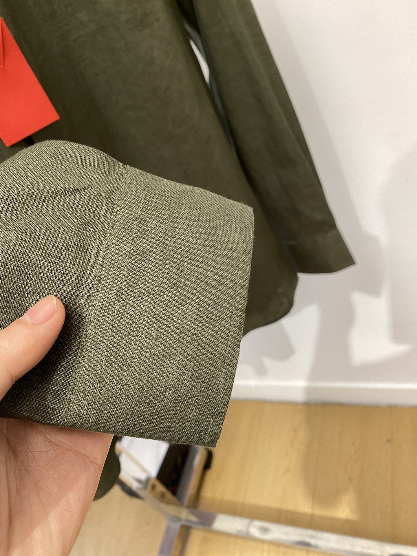 Kiton、2025新品衬衫，时尚帅气，简约百搭款，定制原版面料，不仅挺括，保持潮流的廓形，又穿着舒适，