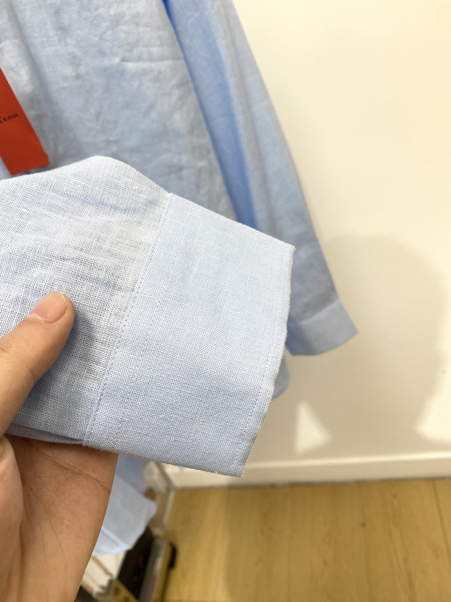 Kiton、2025新品衬衫，时尚帅气，简约百搭款，定制原版面料，不仅挺括，保持潮流的廓形，又穿着舒适，