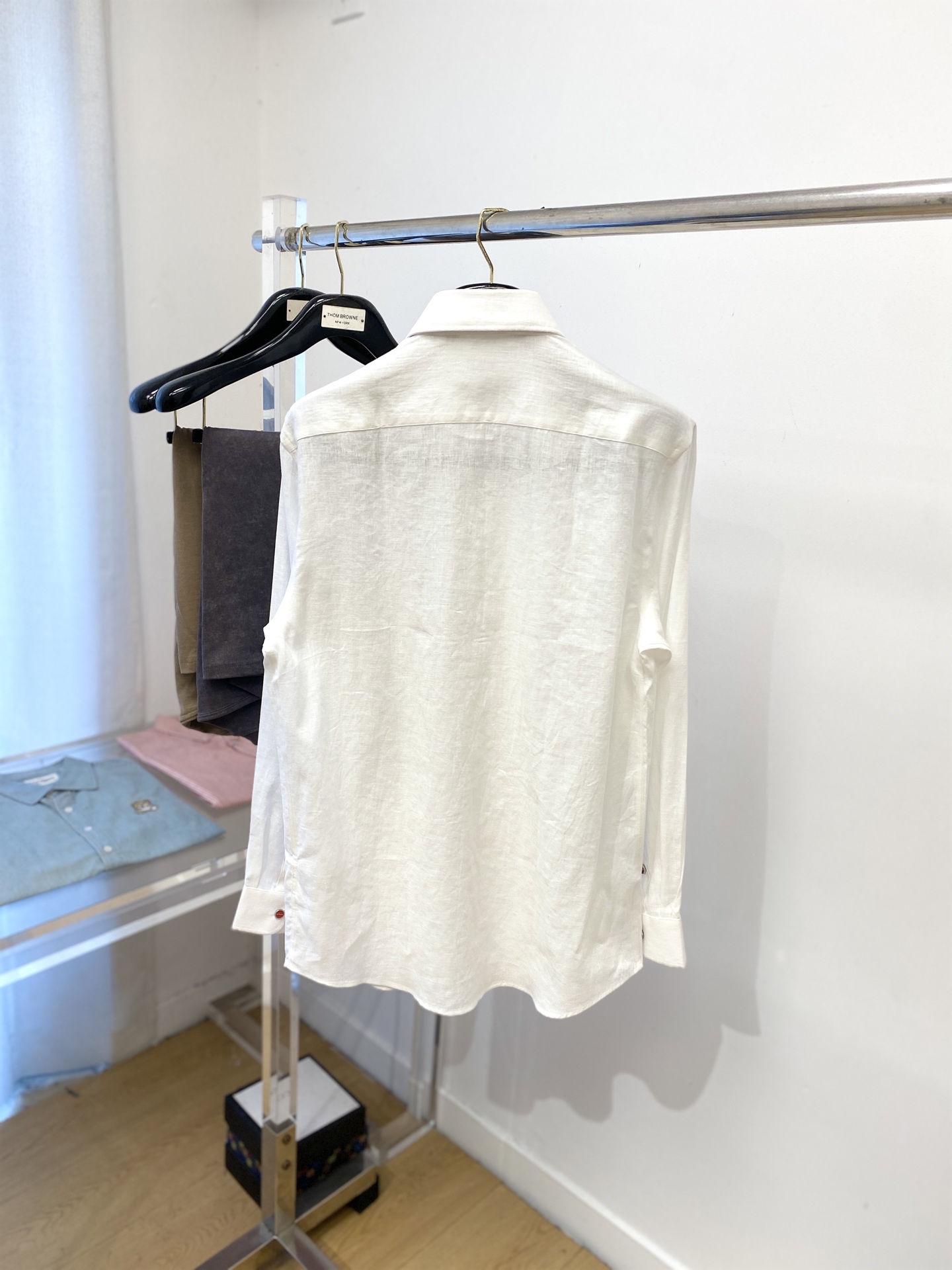 Kiton、2025新品衬衫，时尚帅气，简约百搭款，定制原版面料，不仅挺括，保持潮流的廓形，又穿着舒适，