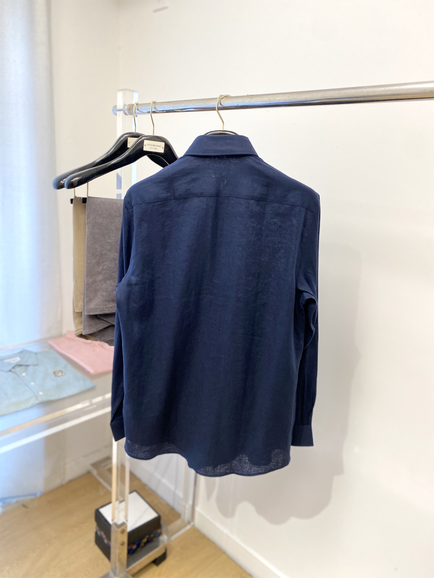 Kiton、2025新品衬衫，时尚帅气，简约百搭款，定制原版面料，不仅挺括，保持潮流的廓形，又穿着舒适，