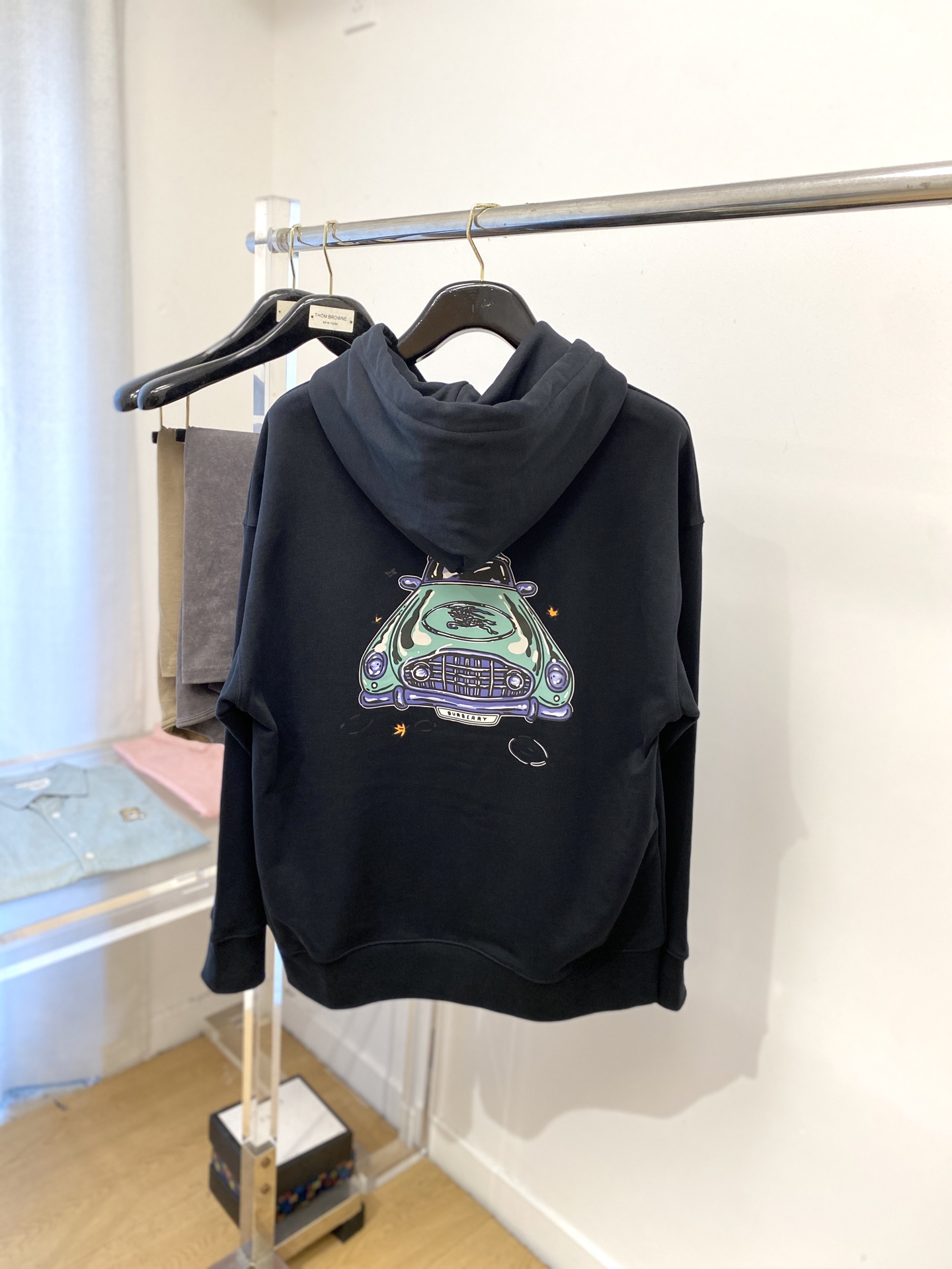 巴宝莉、2025最新款卫衣，帅气时尚，胸前顶级印花图案logo，简约百搭款。面料棉 不仅挺括，保持潮流的