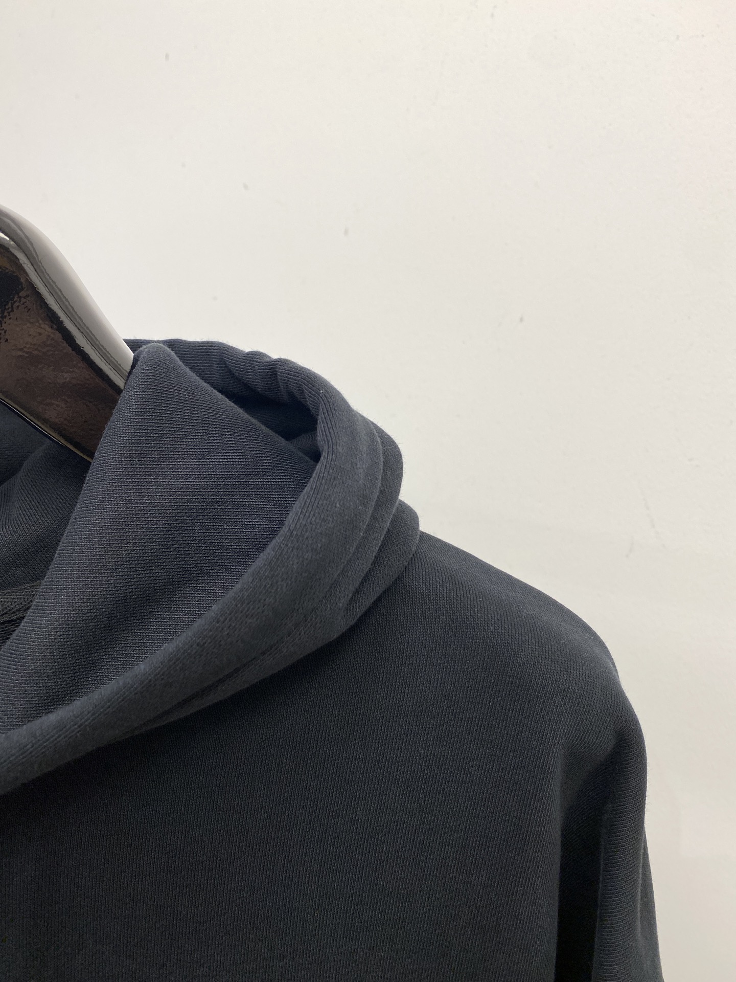 巴宝莉、2025最新款卫衣，帅气时尚，胸前顶级印花图案logo，简约百搭款。面料棉 不仅挺括，保持潮流的