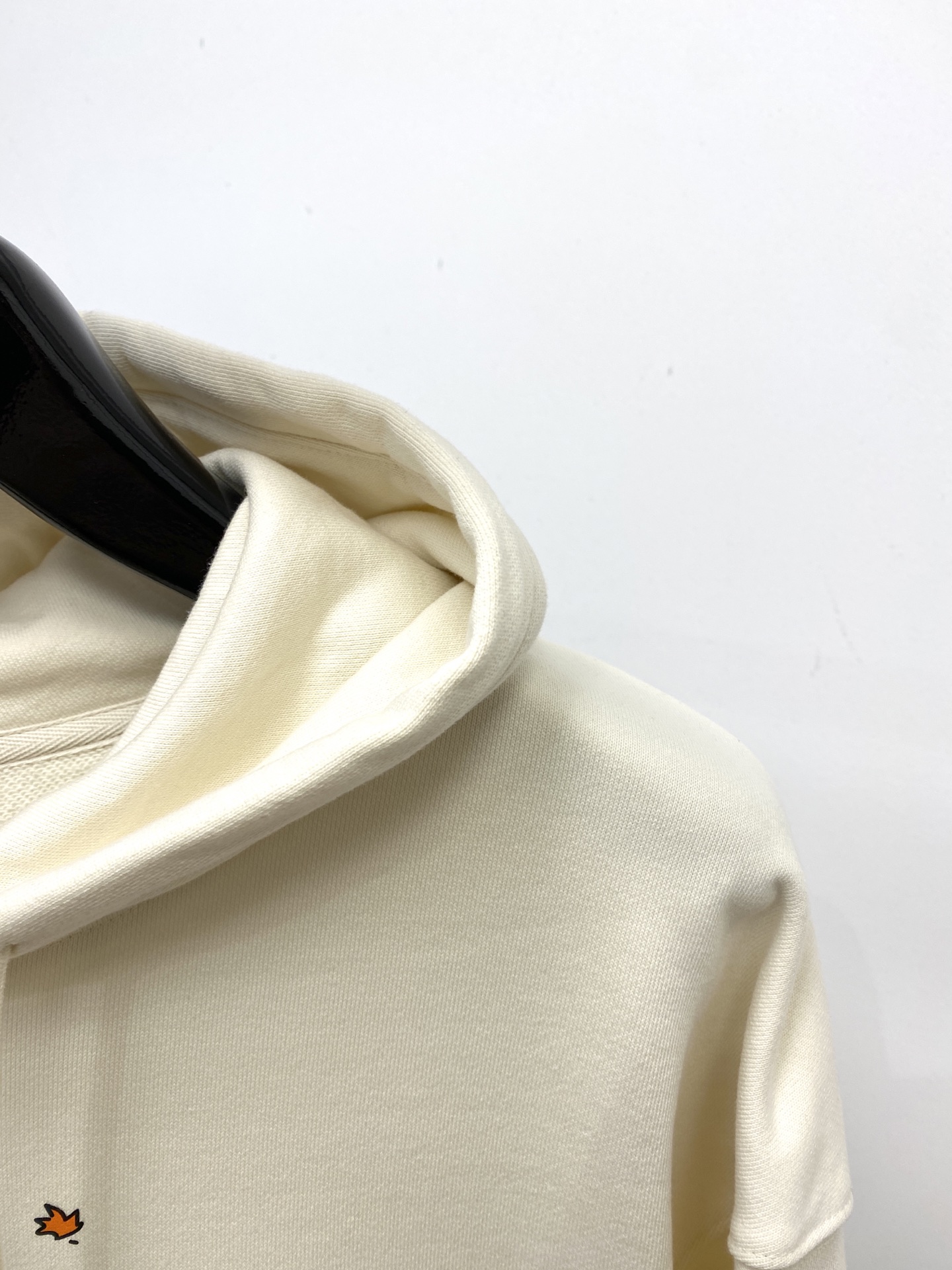 巴宝莉、2025最新款卫衣，帅气时尚，胸前顶级印花图案logo，简约百搭款。面料棉 不仅挺括，保持潮流的