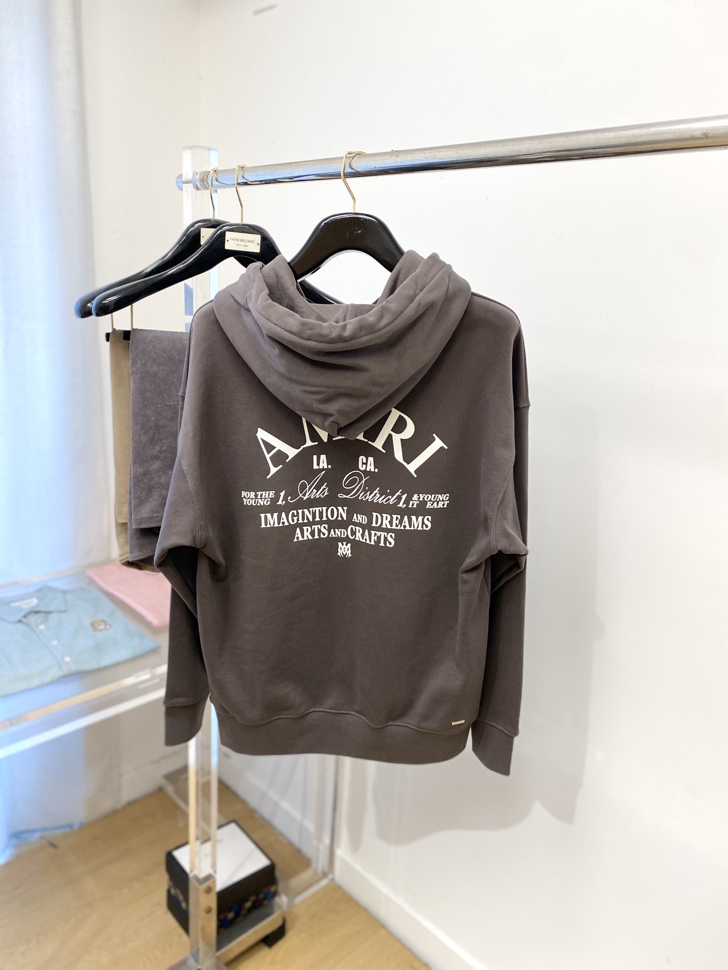 AMIRI、2025最新款卫衣，帅气时尚，胸前顶级印花字母logo，简约百搭款。面料棉 不仅挺括，保持潮