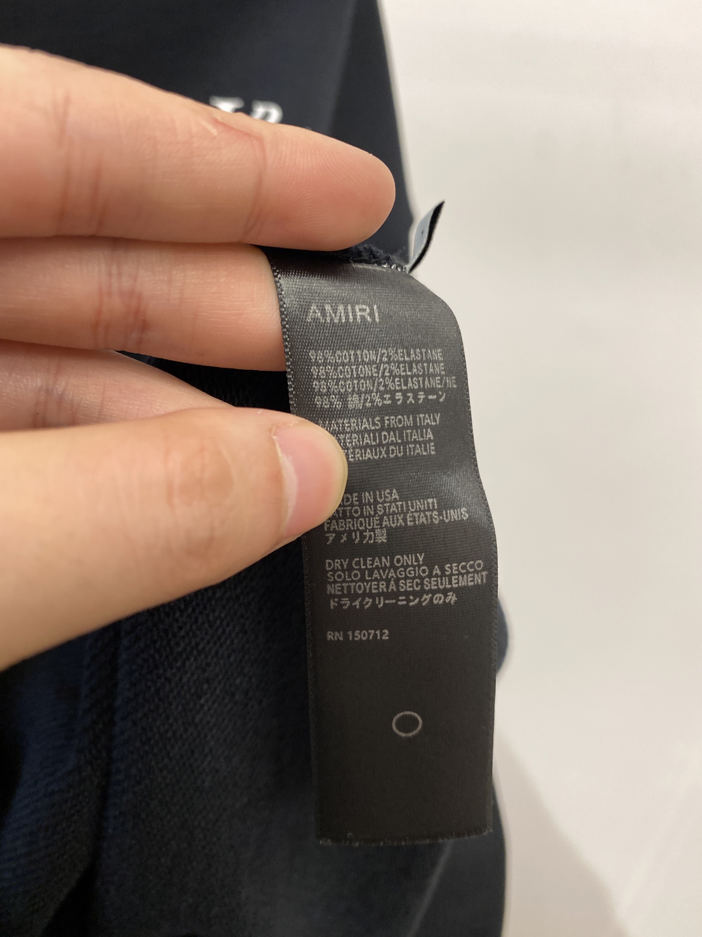 AMIRI、2025最新款卫衣，帅气时尚，胸前顶级印花字母logo，简约百搭款。面料棉 不仅挺括，保持潮