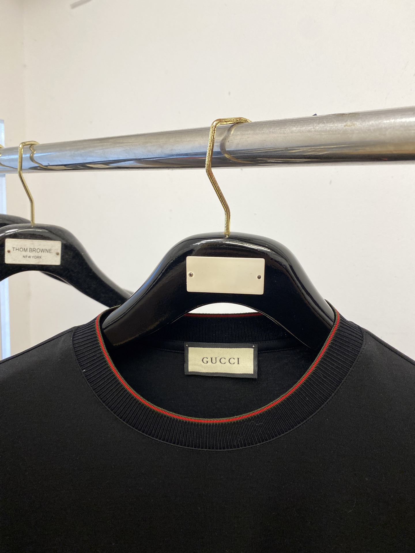 古奇、2025新品长袖打底，帅气时尚，胸前顶级印胶字母logo，简约百搭款。面料棉 不仅挺括，保持潮流的