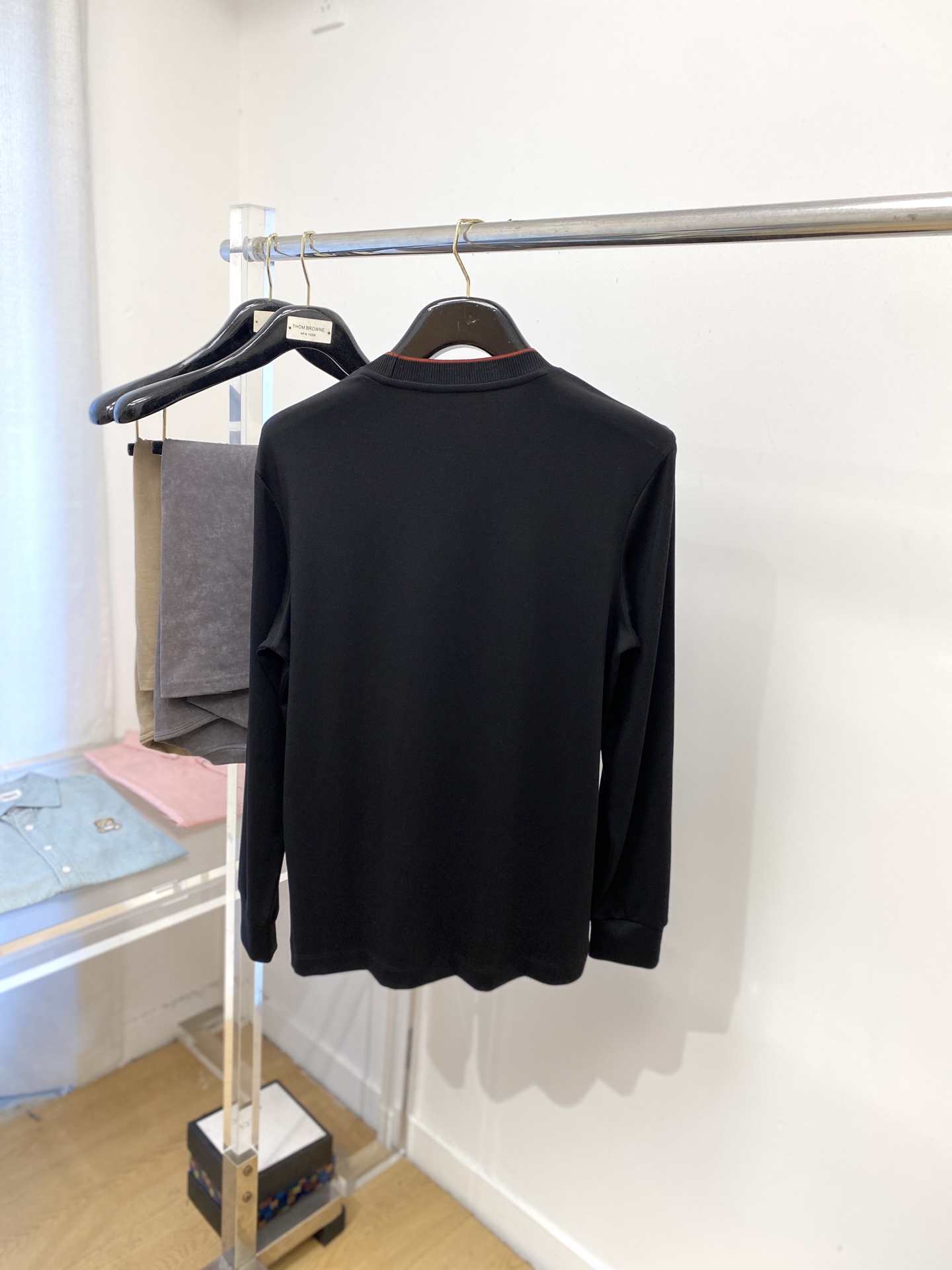 古奇、2025新品长袖打底，帅气时尚，胸前顶级印胶字母logo，简约百搭款。面料棉 不仅挺括，保持潮流的