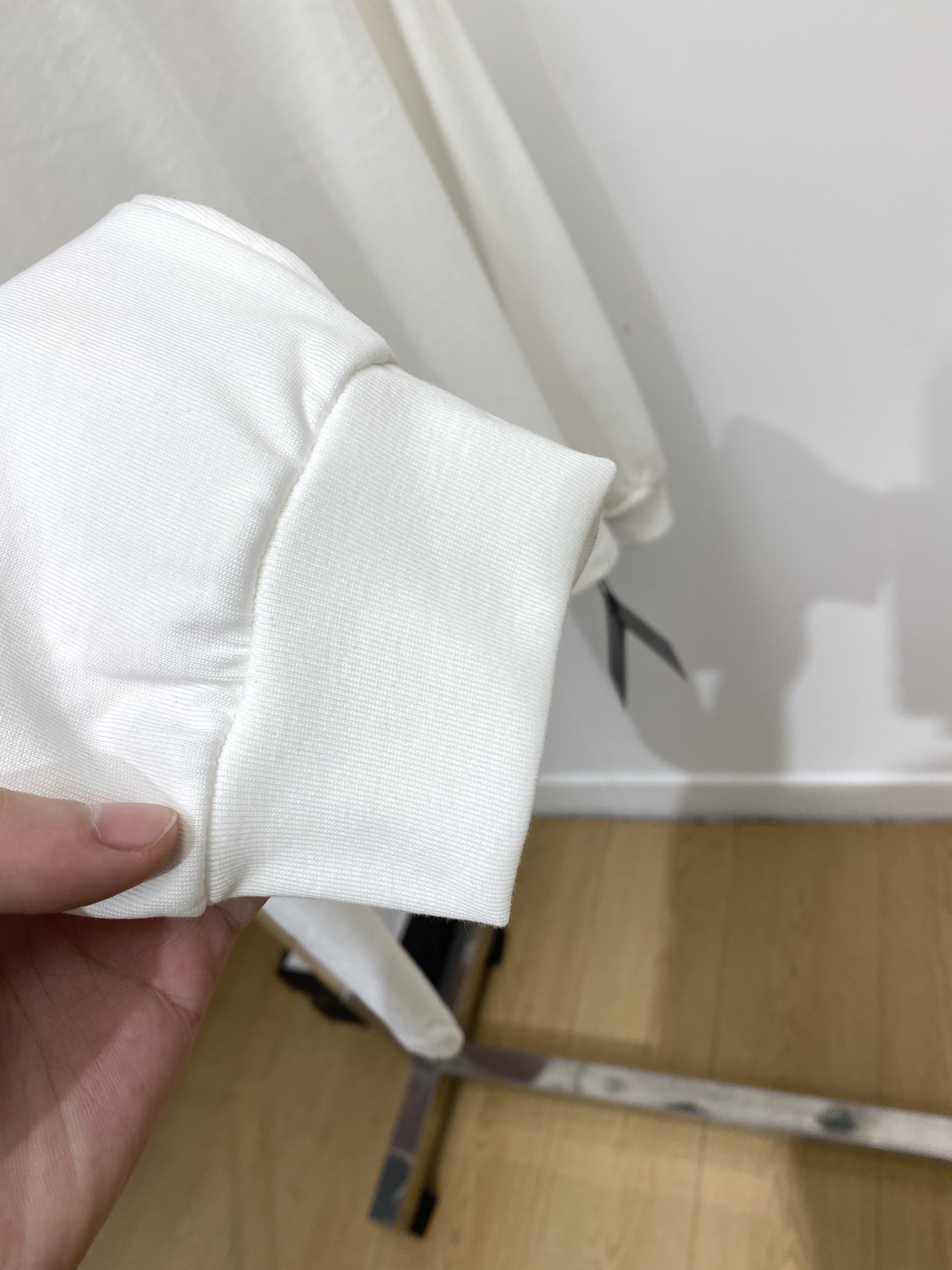 始祖鸟、2025新品长袖卫衣，帅气时尚，简约百搭款。胸前顶级印花图案字母logo，面料棉 不仅挺括，保持