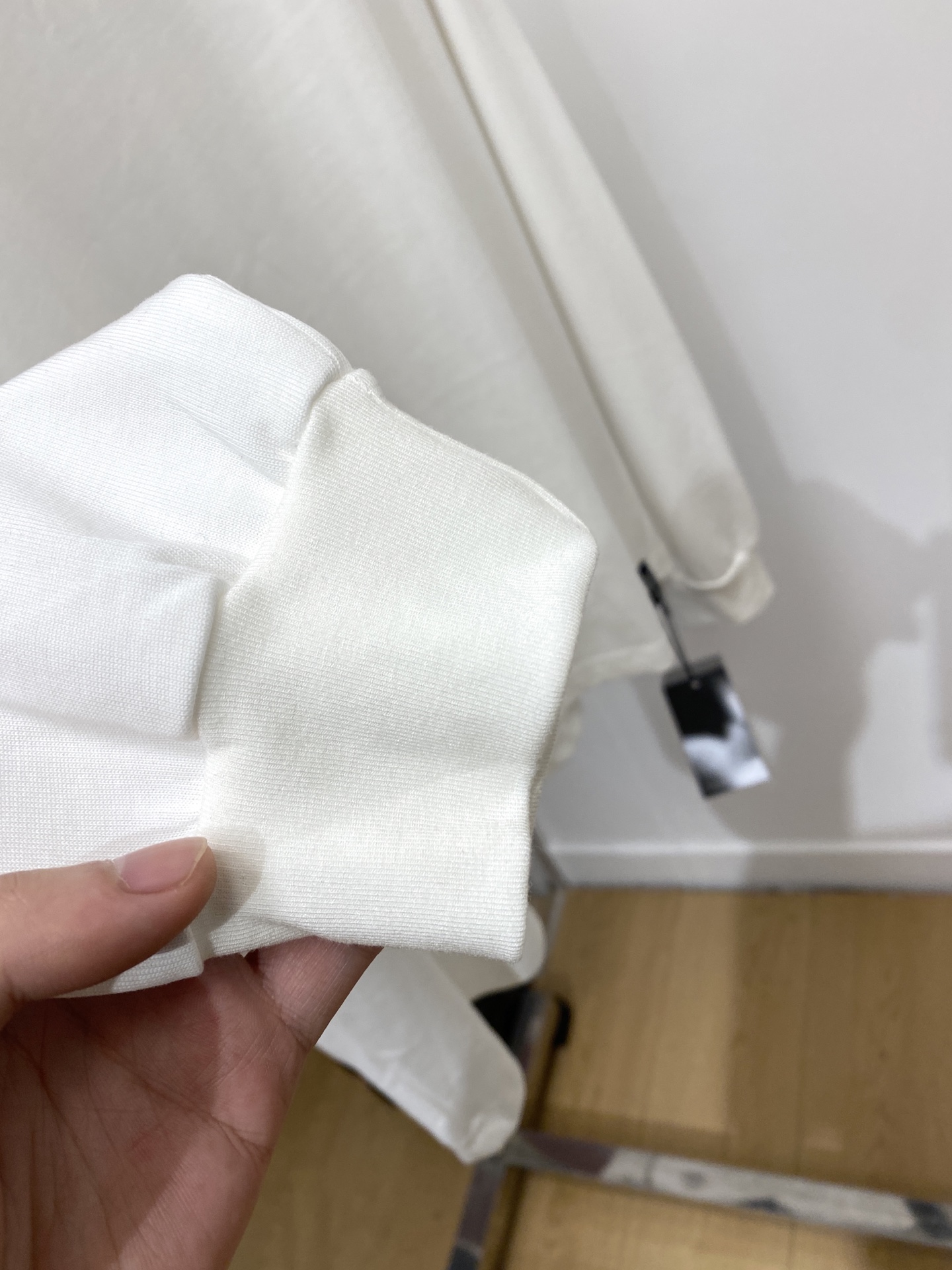 始祖鸟、2025新品长袖卫衣，帅气时尚，简约百搭款。胸前顶级印花图案logo，面料棉 不仅挺括，保持潮流