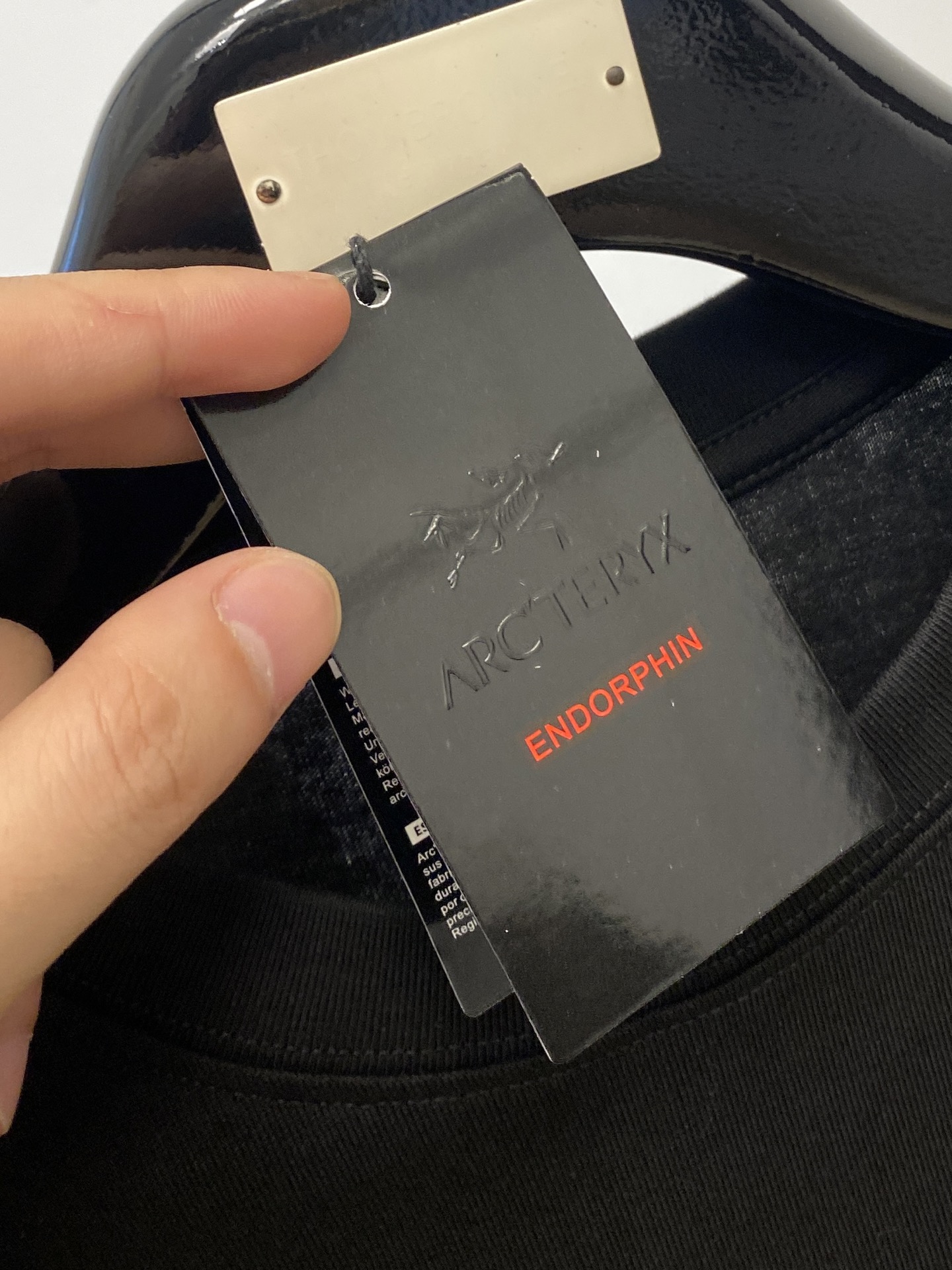 始祖鸟、2025新品长袖卫衣，帅气时尚，简约百搭款。胸前顶级印花图案logo，面料棉 不仅挺括，保持潮流