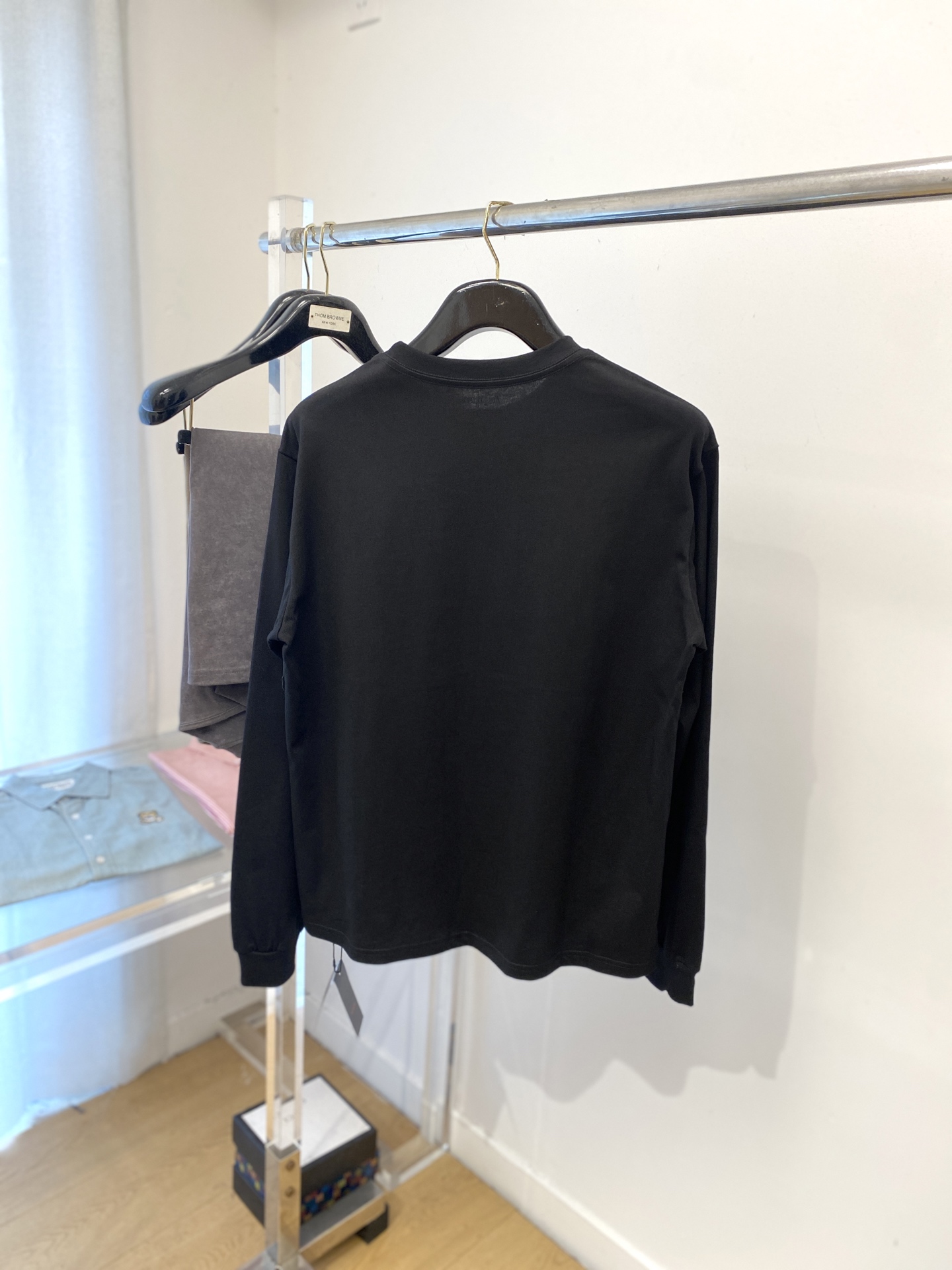 始祖鸟、2025新品长袖卫衣，帅气时尚，简约百搭款。胸口顶级印花图案logo，面料棉 不仅挺括，保持潮流