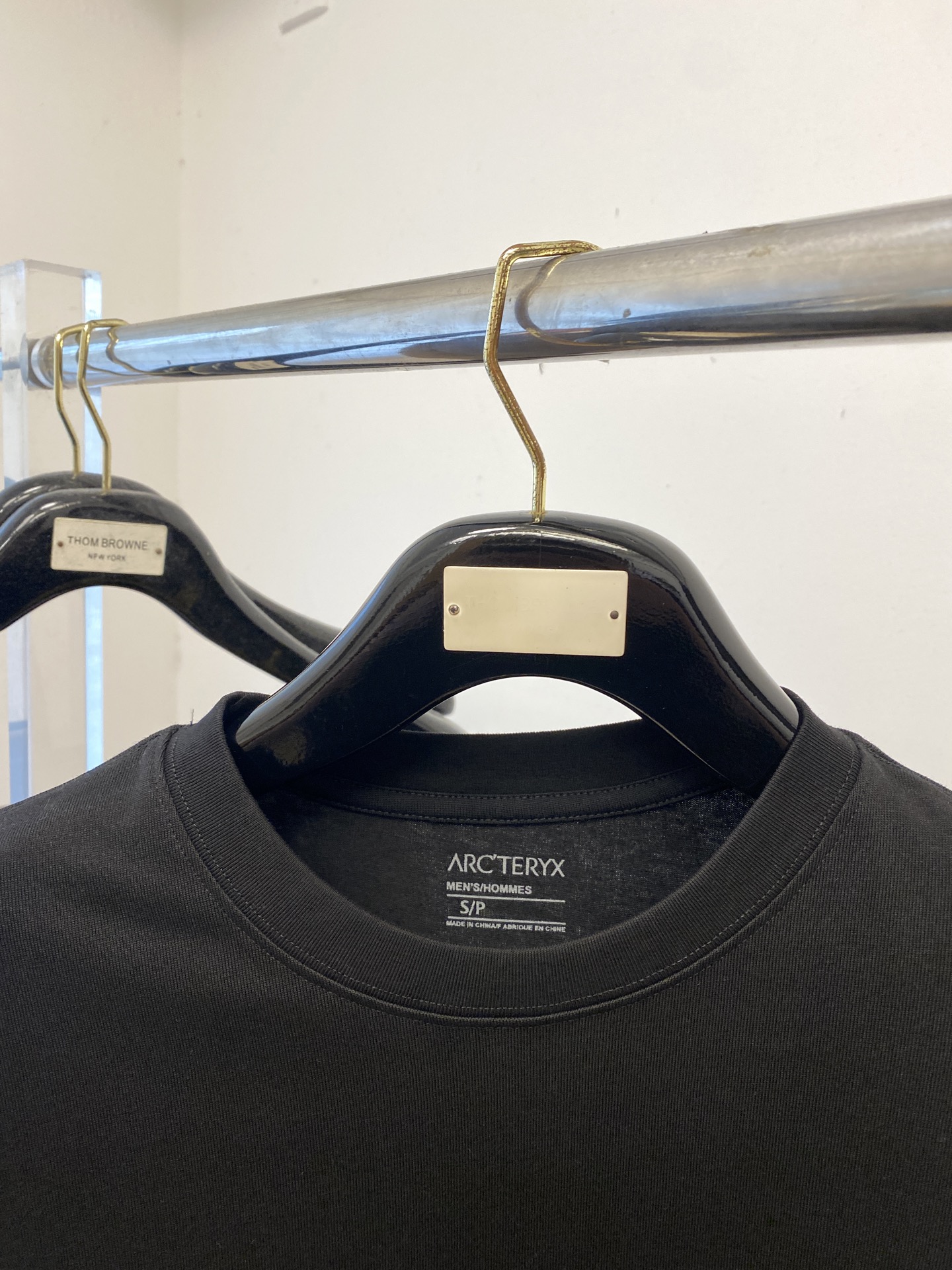 始祖鸟、2025新品长袖卫衣，帅气时尚，简约百搭款。胸前顶级印花图案logo，面料棉 不仅挺括，保持潮流