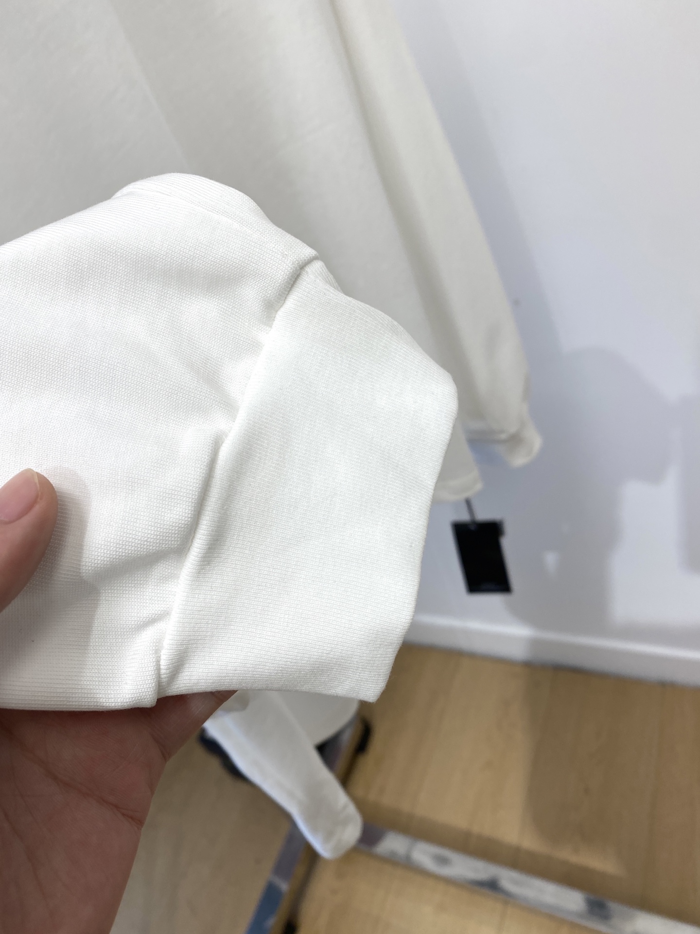 始祖鸟、2025新品长袖卫衣，帅气时尚，简约百搭款。胸前顶级印花字母logo，面料棉 不仅挺括，保持潮流