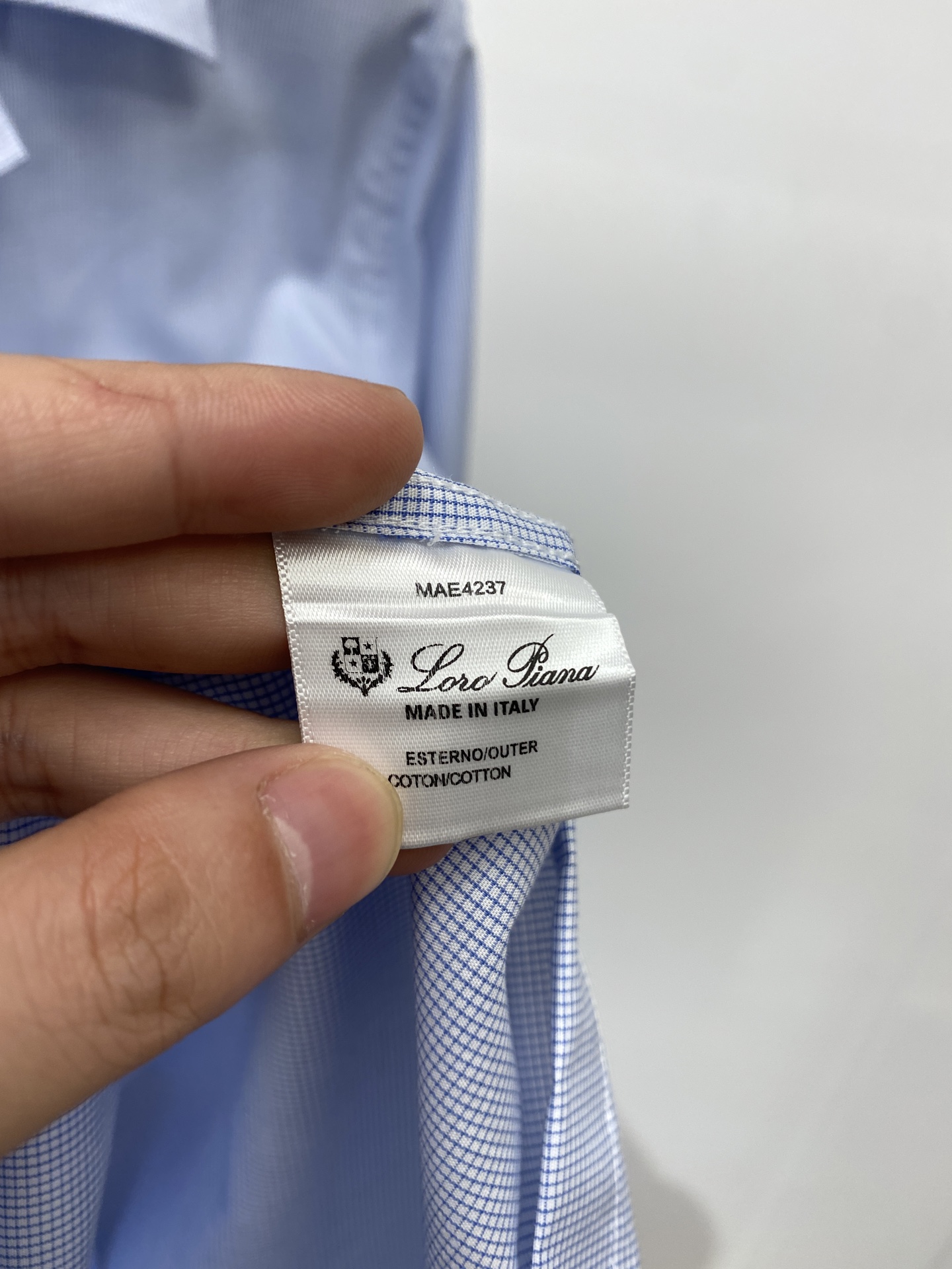 lP🆕、2025新品衬衫，时尚帅气，简约百搭款，定制原版面料，不仅挺括，保持潮流的廓形，又穿着舒适，纱织