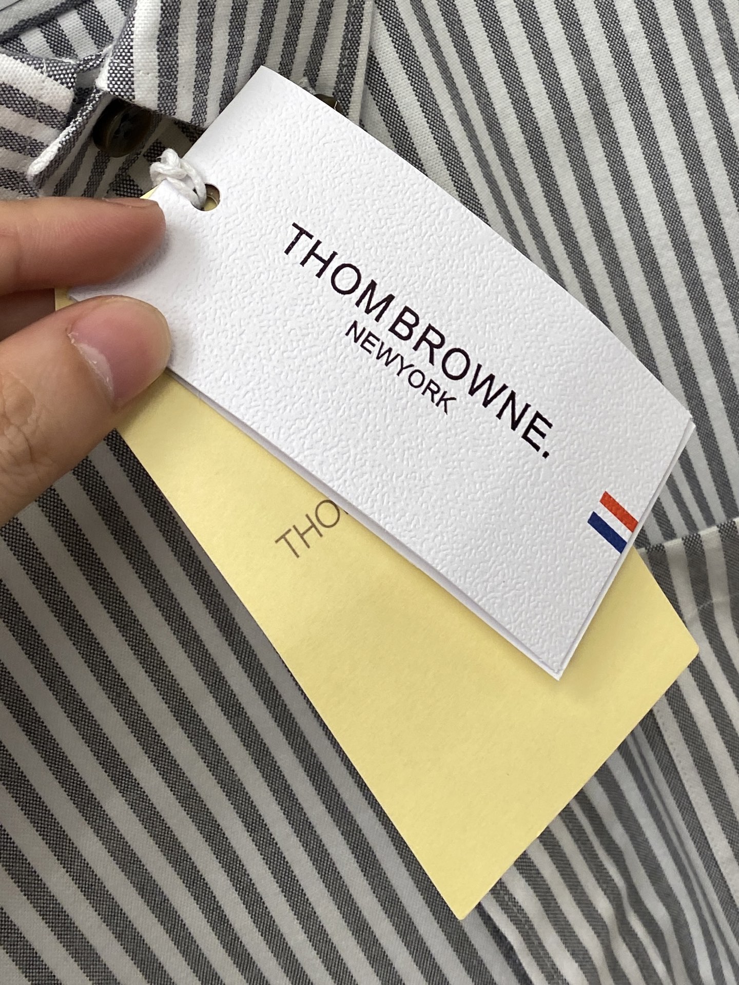 TB、2025新品衬衫，时尚帅气，简约百搭款，定制原版面料，不仅挺括，保持潮流的廓形，又穿着舒适，纱织更