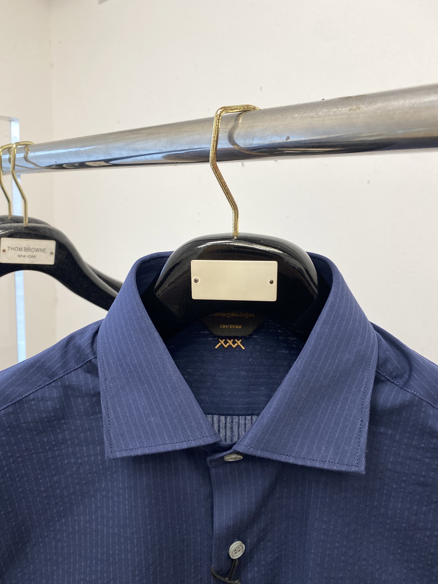 杰尼亚、2025新品衬衫，时尚帅气，简约百搭款，定制原版面料，不仅挺括，保持潮流的廓形，又穿着舒适，纱织