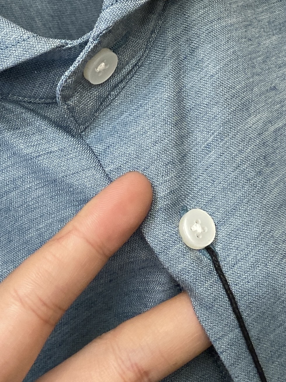 杰尼亚、2025新品衬衫，时尚帅气，简约百搭款，定制原版面料，不仅挺括，保持潮流的廓形，又穿着舒适，纱织