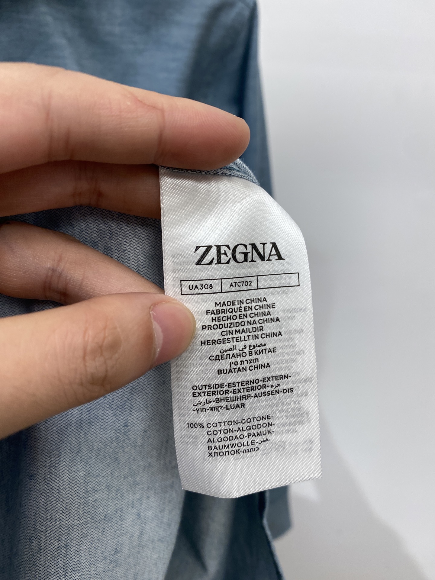 杰尼亚、2025新品衬衫，时尚帅气，简约百搭款，定制原版面料，不仅挺括，保持潮流的廓形，又穿着舒适，纱织