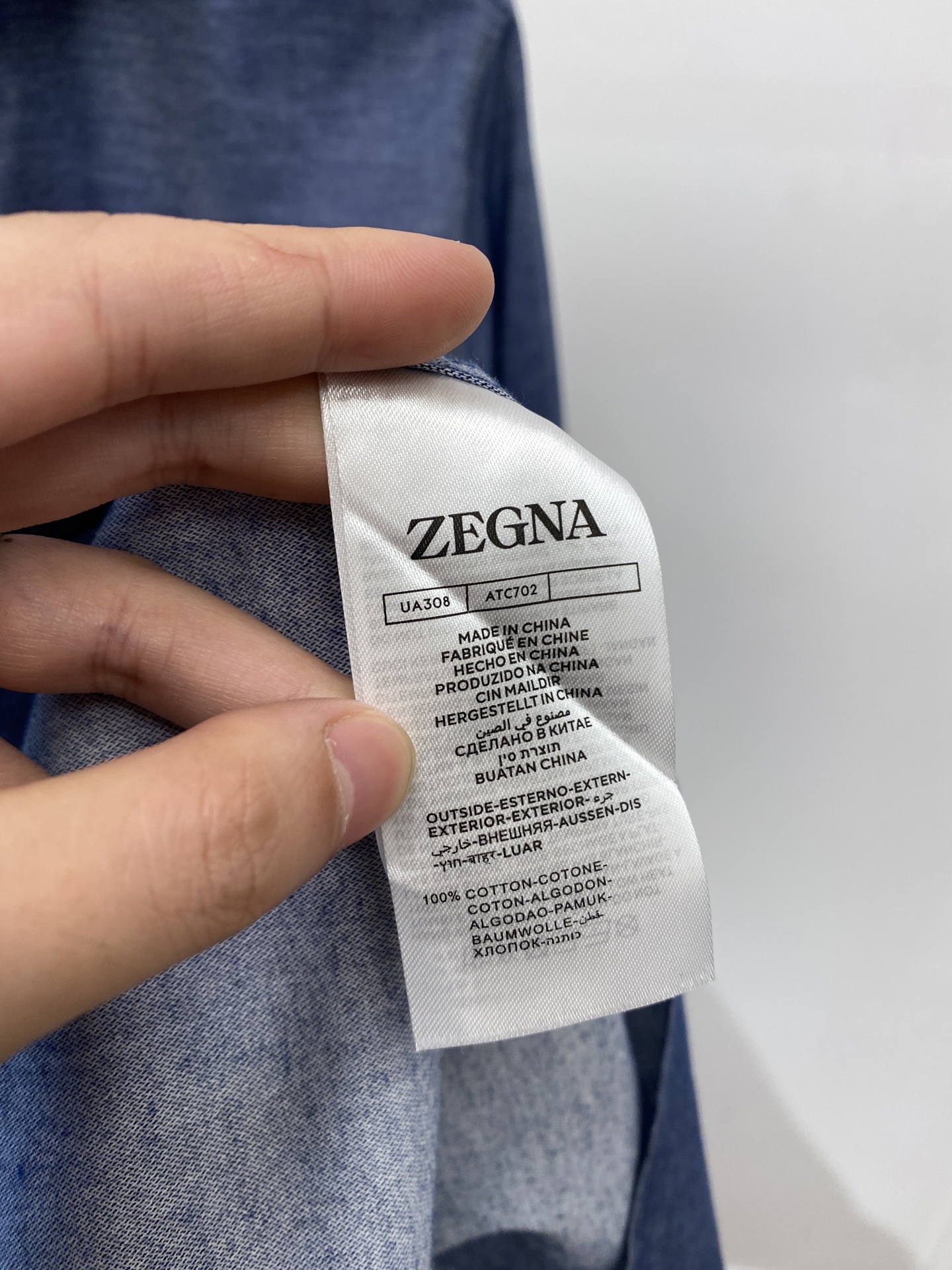 杰尼亚、2025新品衬衫，时尚帅气，简约百搭款，定制原版面料，不仅挺括，保持潮流的廓形，又穿着舒适，纱织