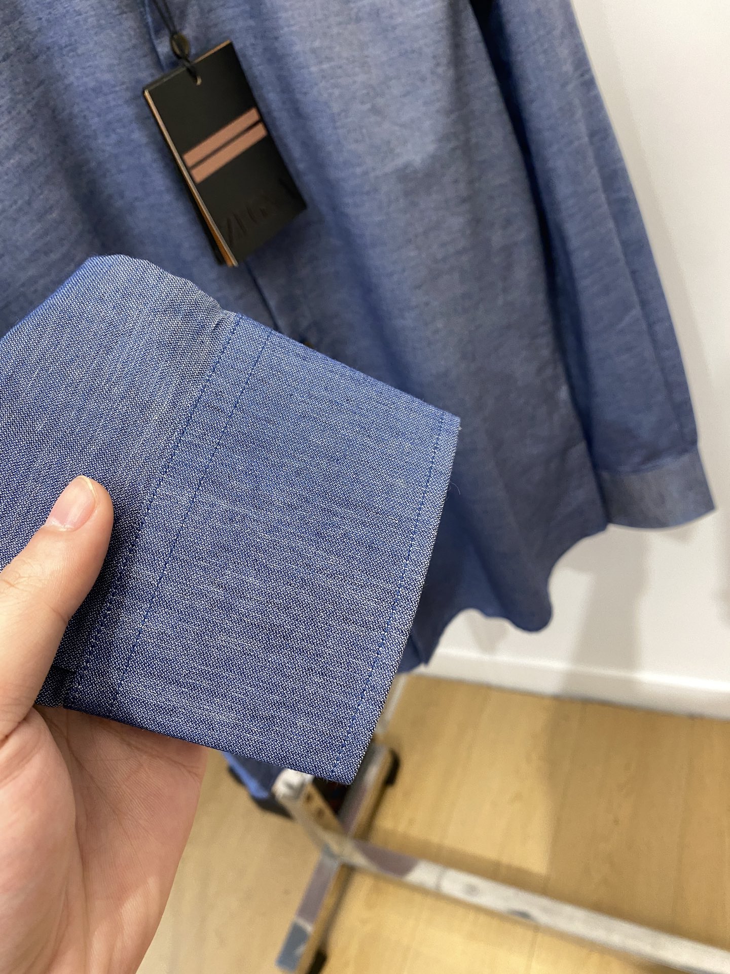 杰尼亚、2025新品衬衫，时尚帅气，简约百搭款，定制原版面料，不仅挺括，保持潮流的廓形，又穿着舒适，纱织