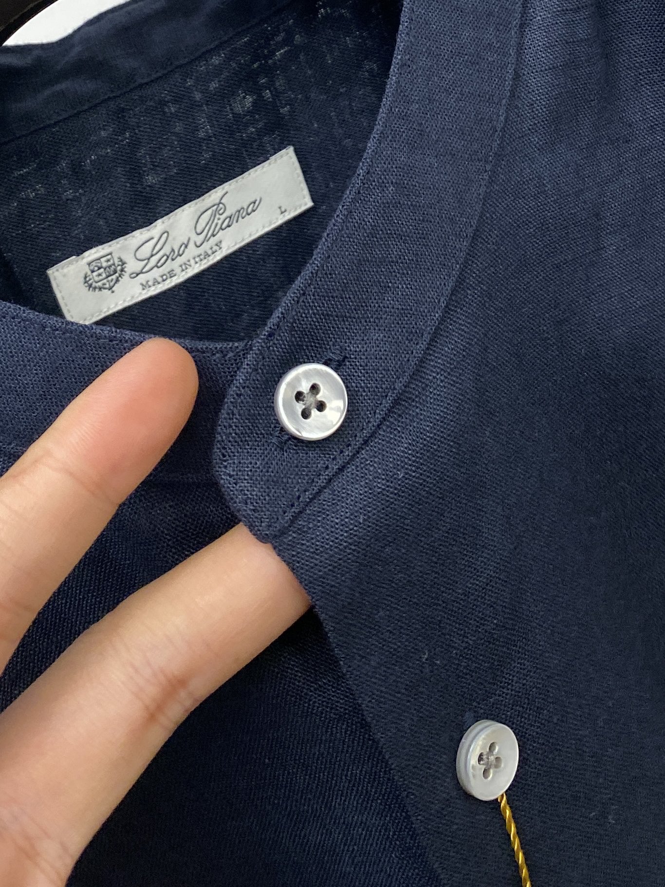 lP🆕、2025新品衬衫，时尚帅气，简约百搭款，定制原版面料，不仅挺括，保持潮流的廓形，又穿着舒适，纱织