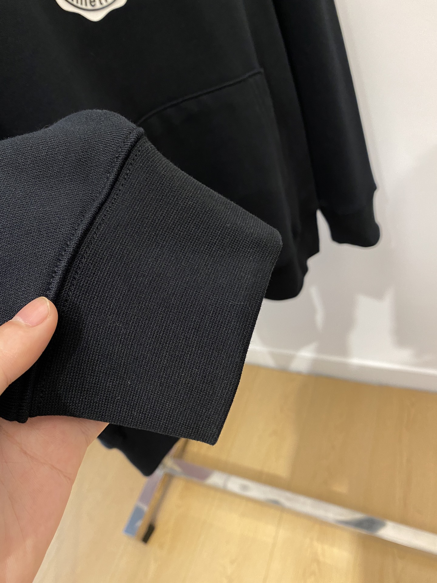 lululemon 时尚潮牌、2025最新款卫衣，帅气时尚，胸前顶级印胶装饰图案字母logo，简约百搭款