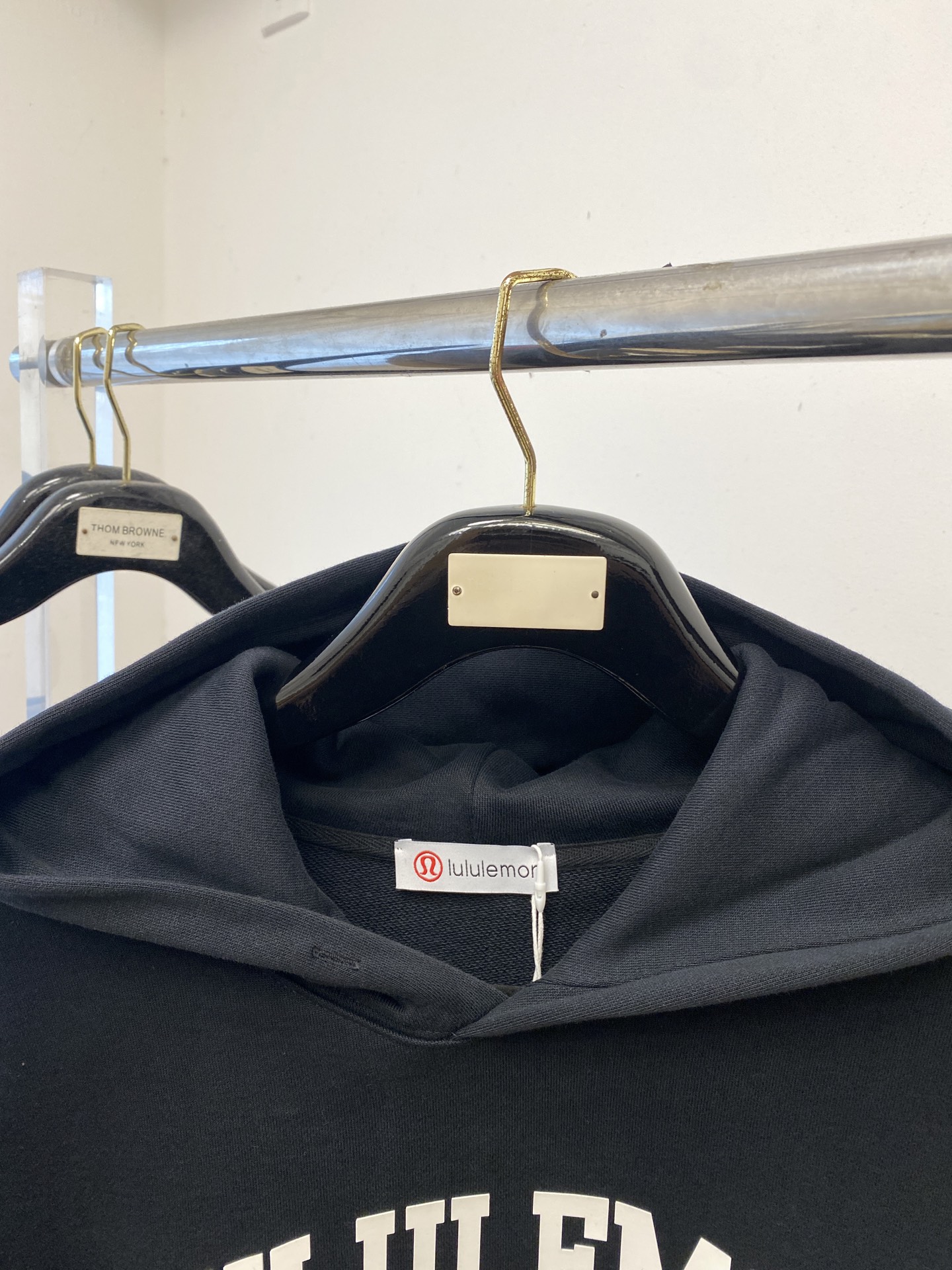 lululemon 时尚潮牌、2025最新款卫衣，帅气时尚，胸前顶级印胶装饰图案字母logo，简约百搭款