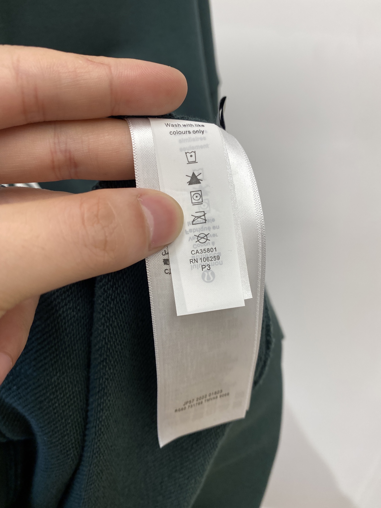 lululemon 时尚潮牌、2025最新款卫衣，帅气时尚，胸前顶级印胶装饰图案字母logo，简约百搭款