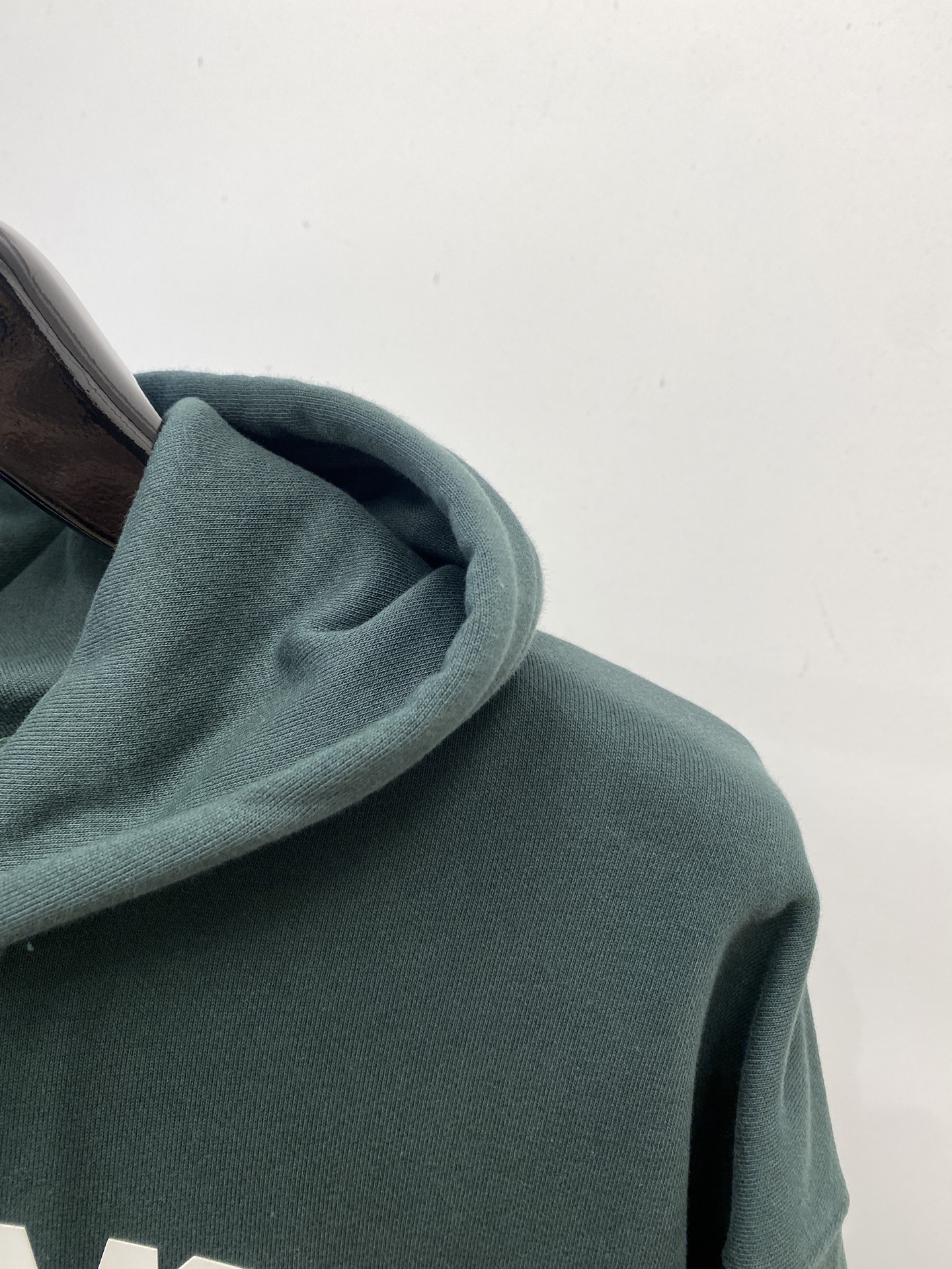 lululemon 时尚潮牌、2025最新款卫衣，帅气时尚，胸前顶级印胶装饰图案字母logo，简约百搭款