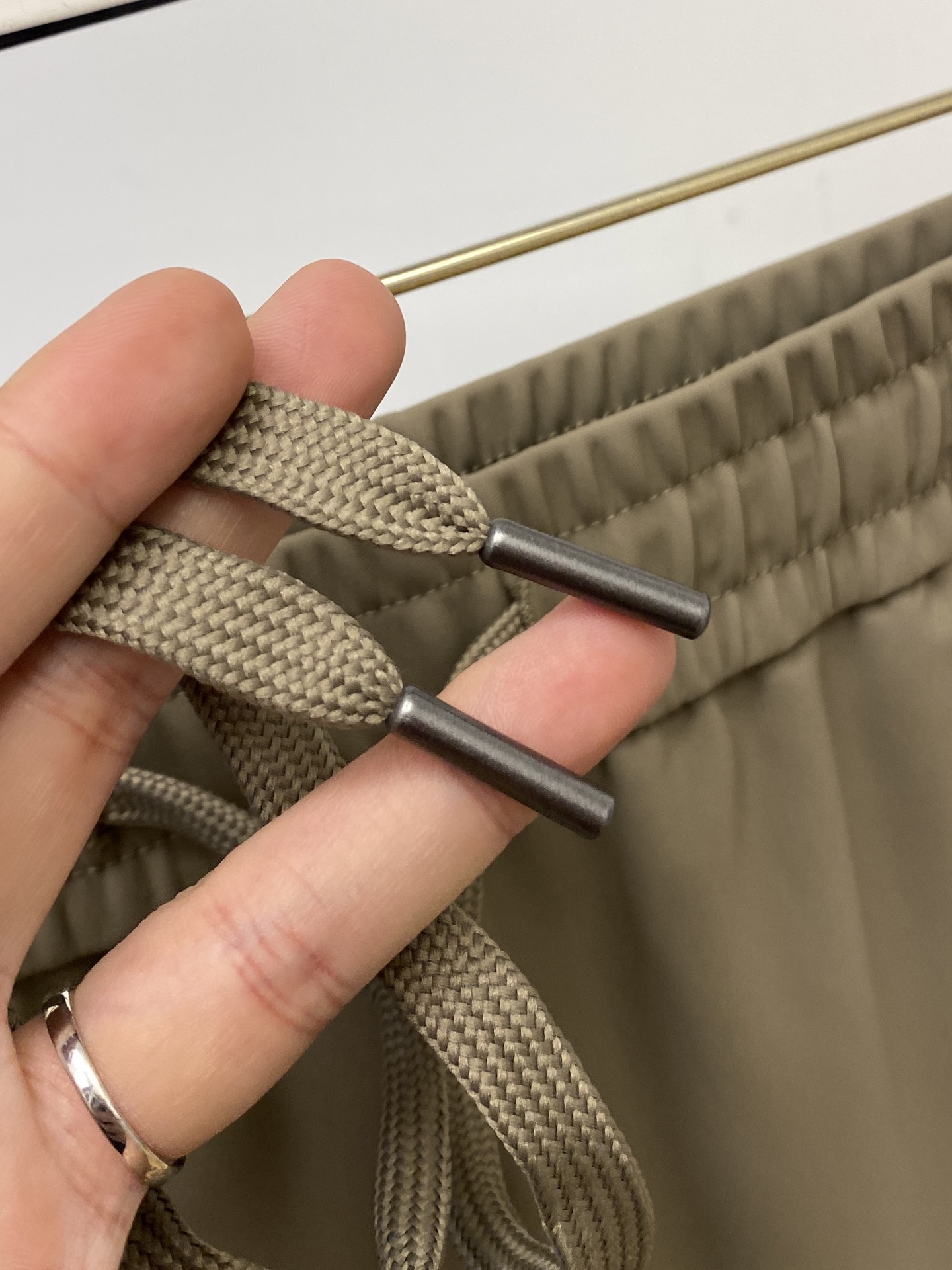 DESCENTE迪桑特、2025爆款休闲裤 高弹显瘦必爆简约百搭爆款，做工精细，每一针都看得到用心，超多