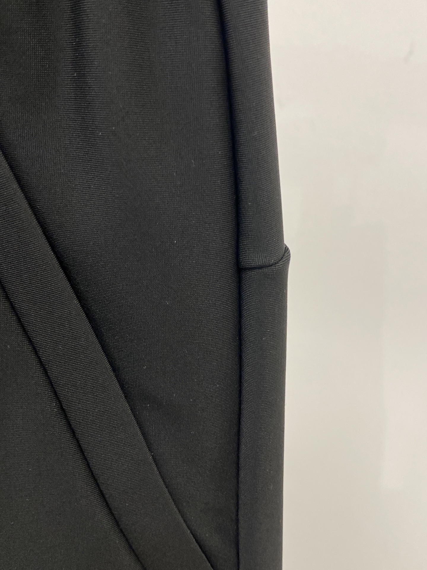 DESCENTE迪桑特、2025爆款休闲裤 高弹显瘦必爆简约百搭爆款，做工精细，每一针都看得到用心，超多