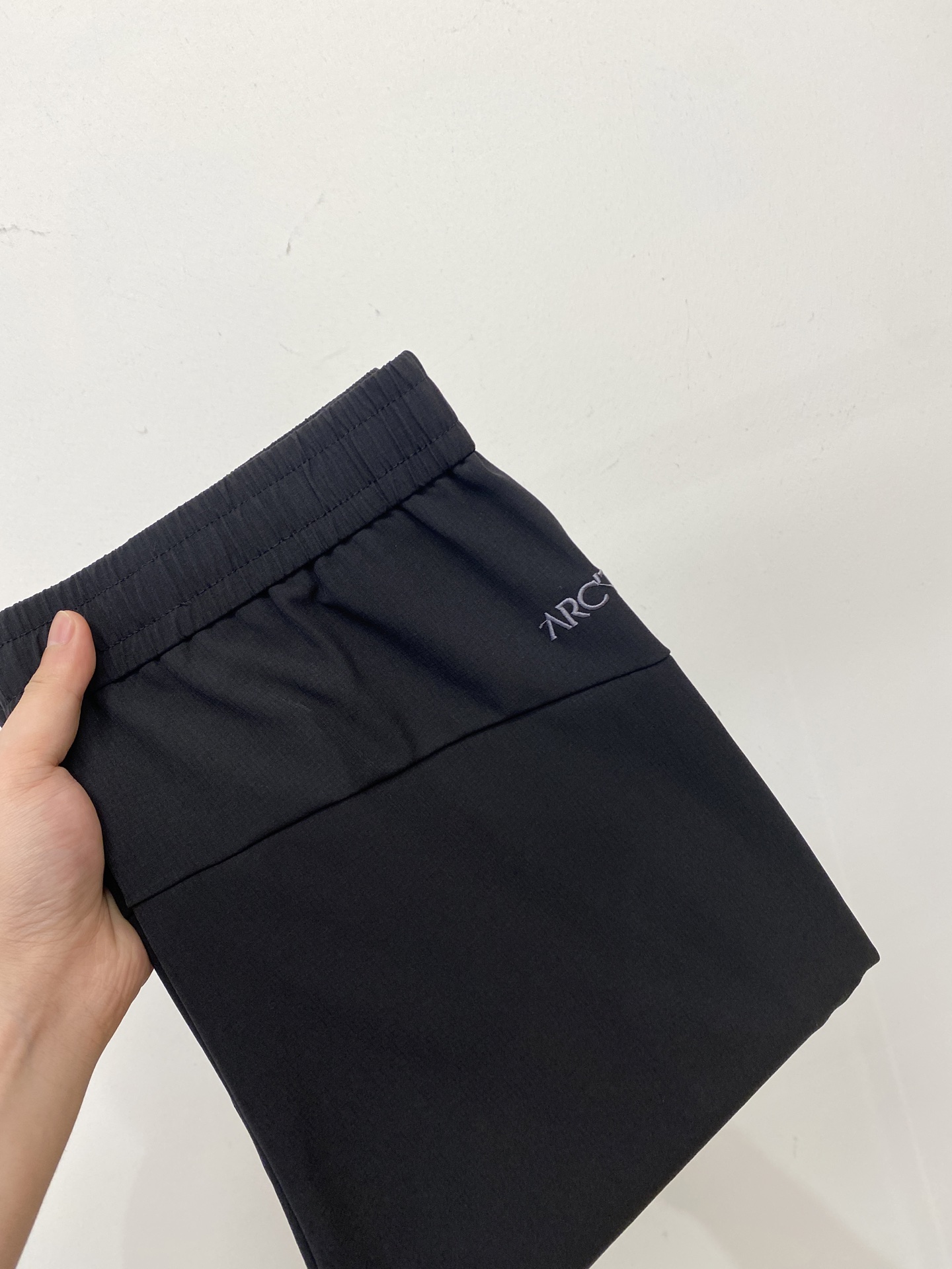 NO:521345,Archaeopteryx, hot casual pants, high elasticity, slimming, simple and versatile, with fine workmanship, every needle can be seen attentively. Many celebrities and internet celebrities love the most, lengthen their body proportions!  Micro-spin ^_^Comfortable fabric Details M-3XL, arc'teryx,alexander wang19860909始祖鸟、爆款休闲裤 高弹显瘦必爆简约百搭爆款,做工精细,每一针都看得到用心,超多明星网红最爱 拉长身材比例哦！微弹 ^_^舒适面料 细节体码数M-3XL,arc'teryx,alexander wang,Men's clothing