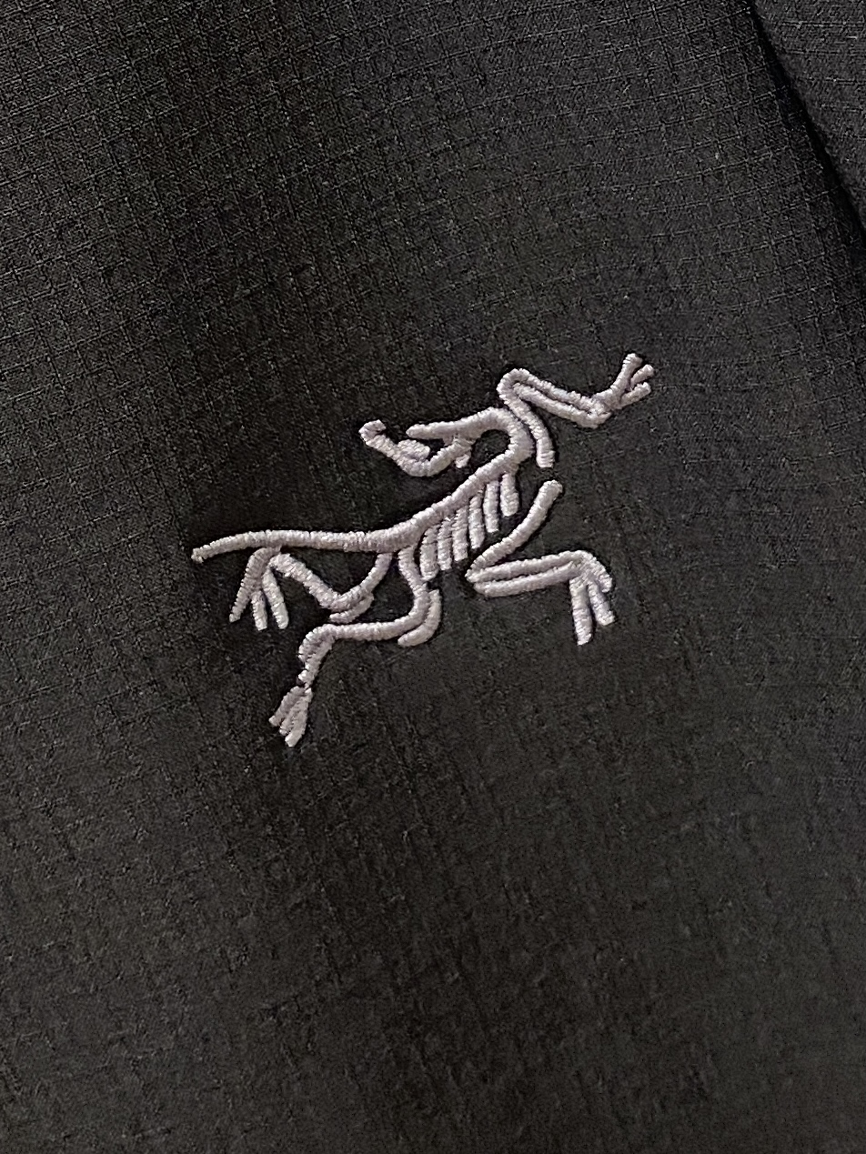 始祖鸟、2025爆款休闲裤 高弹显瘦必爆简约百搭爆款，做工精细，每一针都看得到用心，超多明星网红最爱 拉