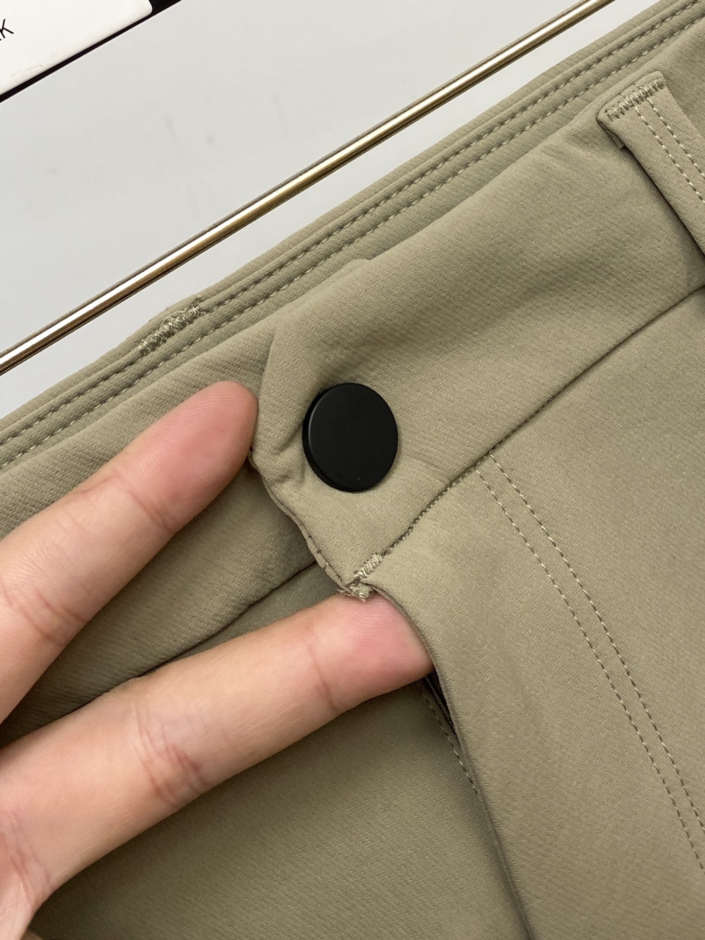 始祖鸟、2025爆款休闲裤 高弹显瘦必爆简约百搭爆款，做工精细，每一针都看得到用心，超多明星网红最爱 拉